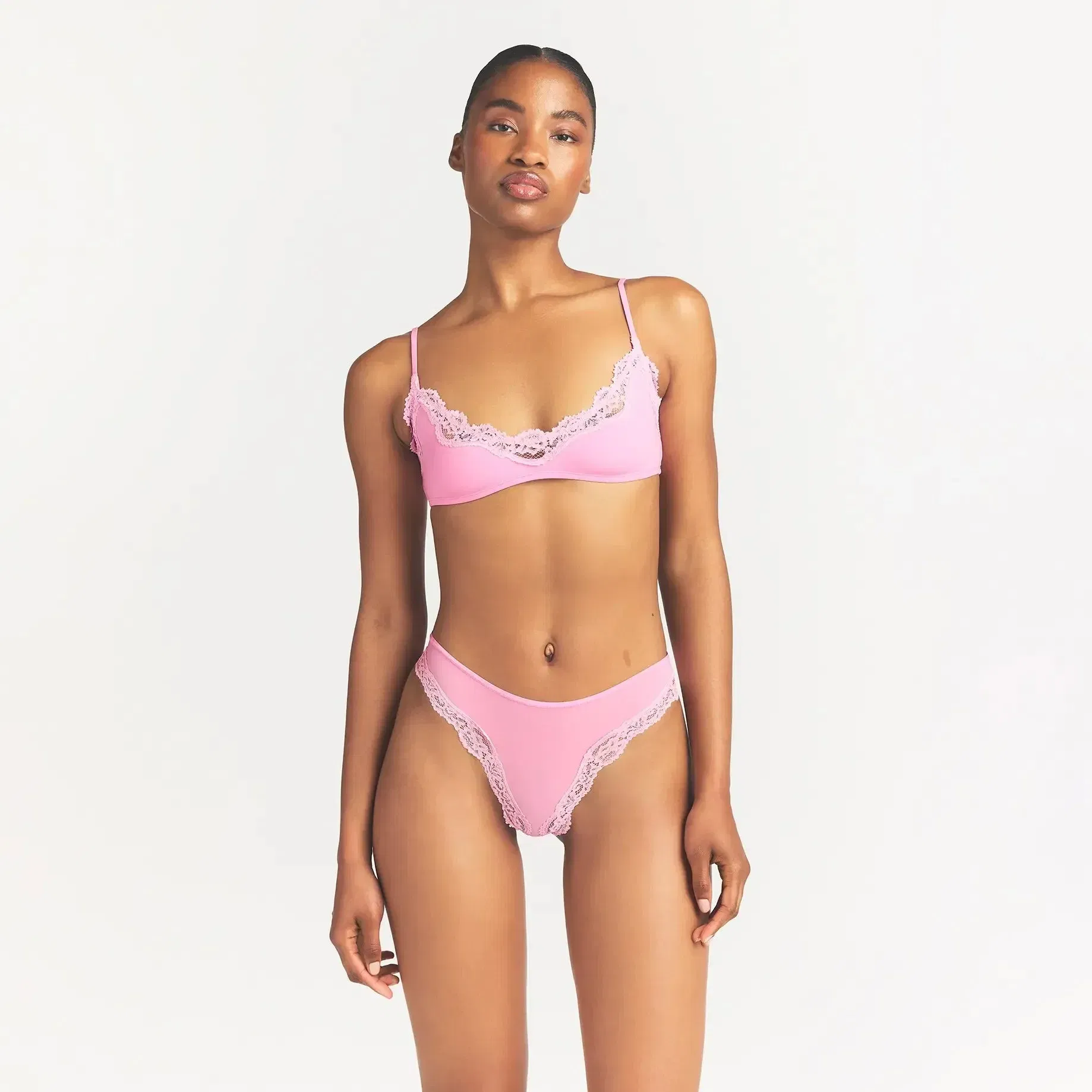 Fits Everybody Lace Scoop Bralette