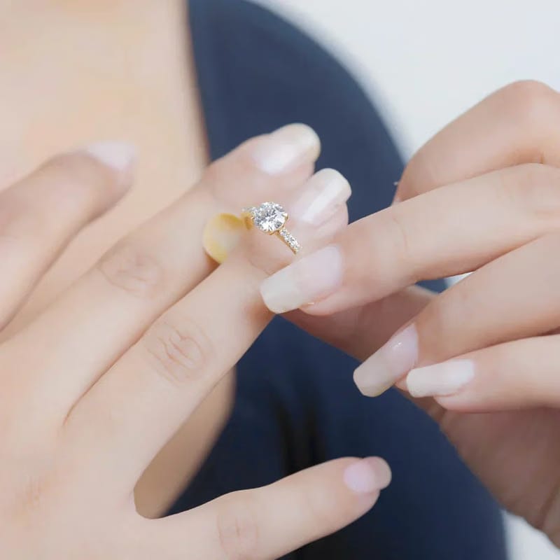 Sparkling Solitaire Diamond Ring_in-stock