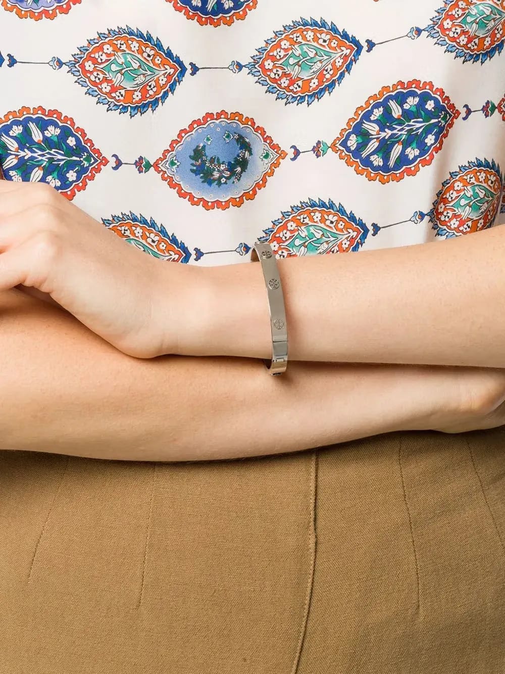 logo-embossed bracelet