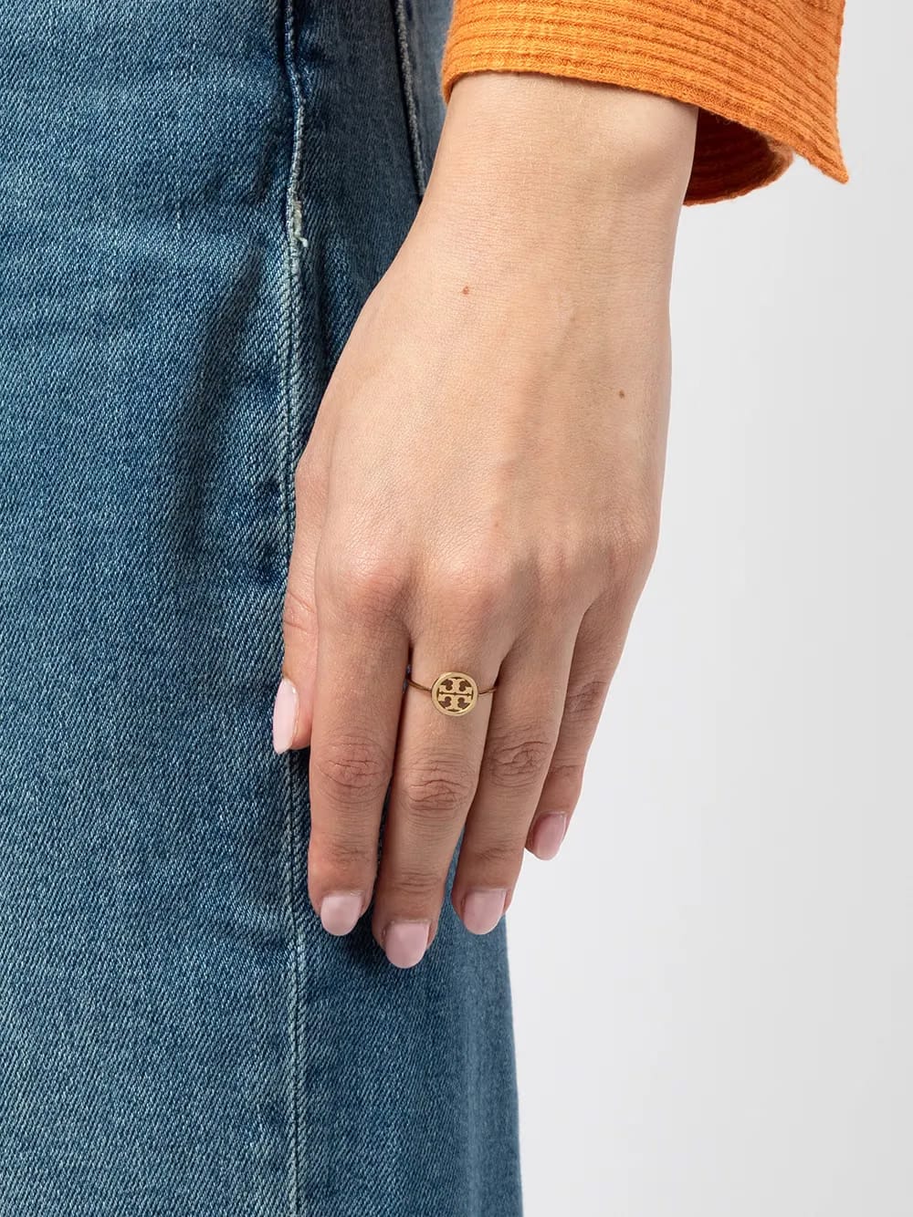 logo-motif ring