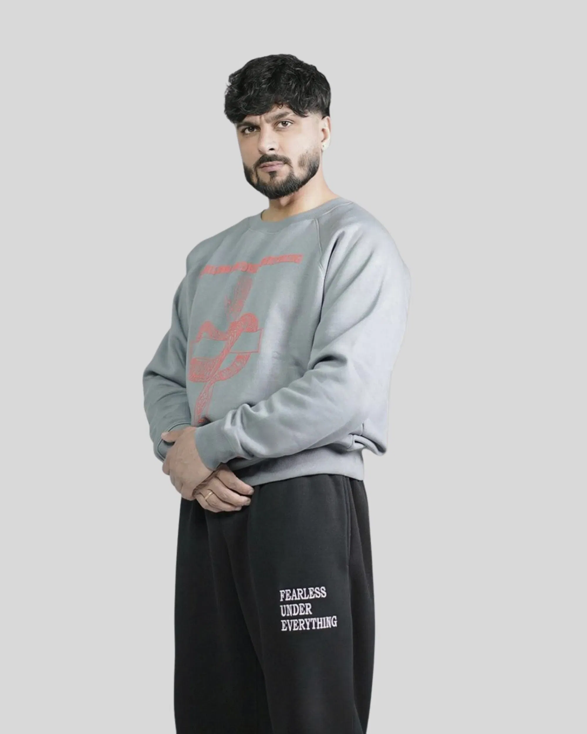 CULT CREWNECK