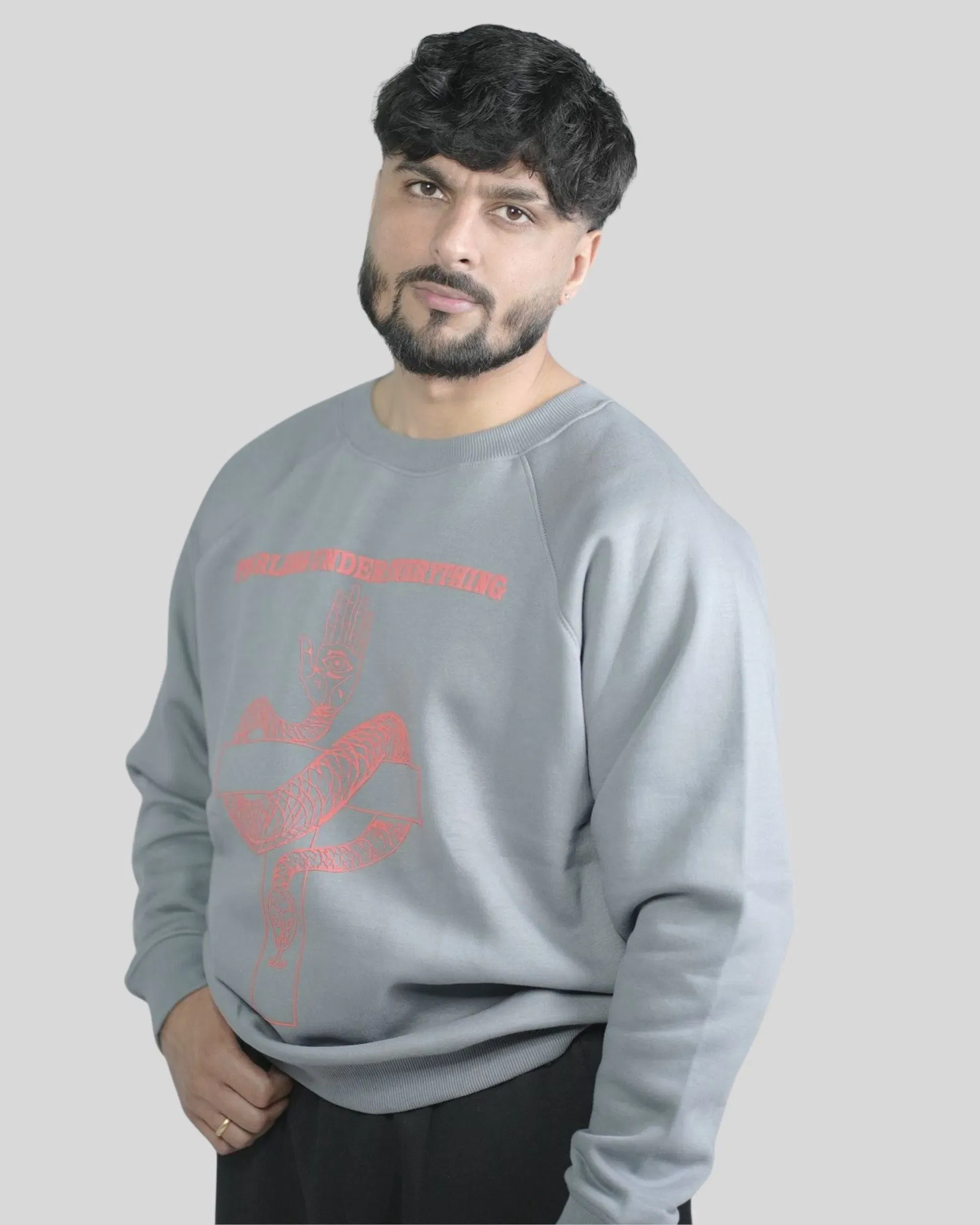 CULT CREWNECK