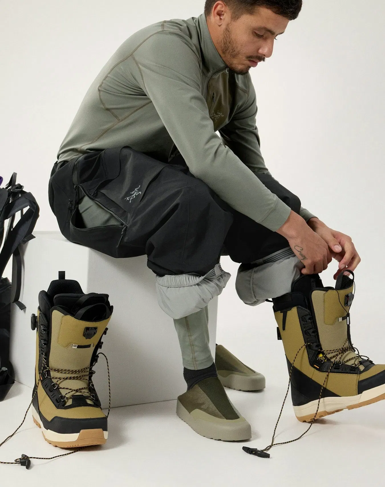 Arc'teryx Outlet Rho LT Bottom Men's Forage Tatsu