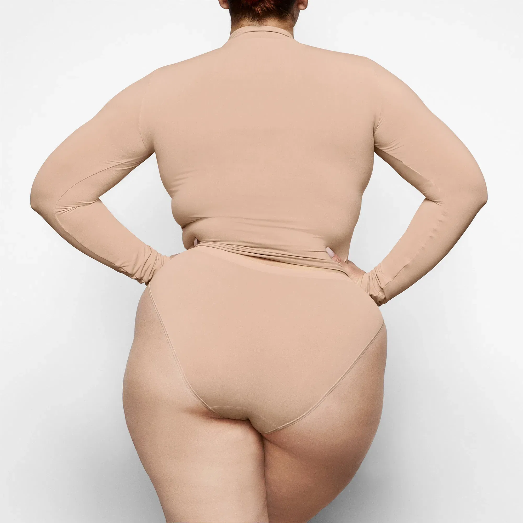 Soft Smoothing Seamless Brief