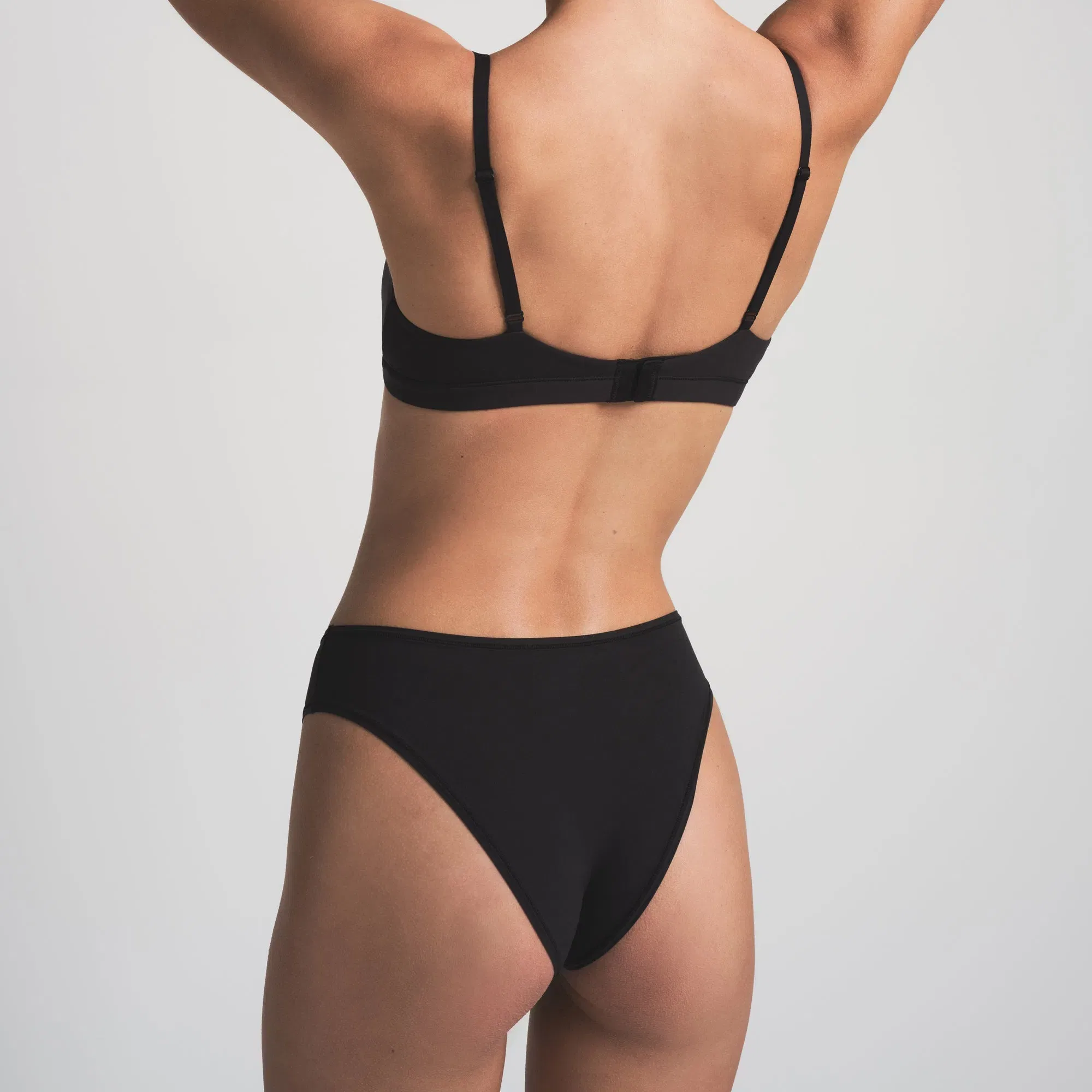Fits Everybody Cheeky Brief