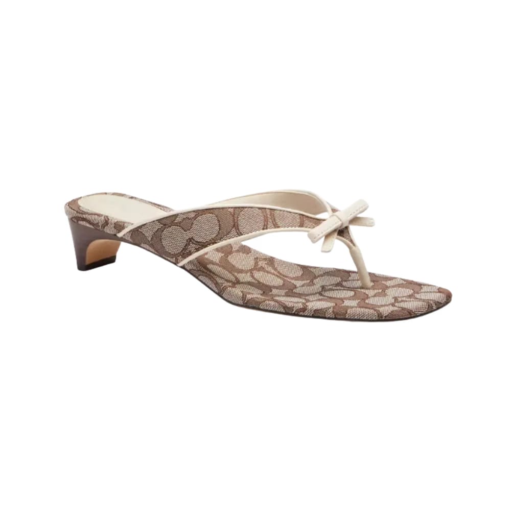 Coach Bow Thong Kitten In Signature Jacquard Chalk