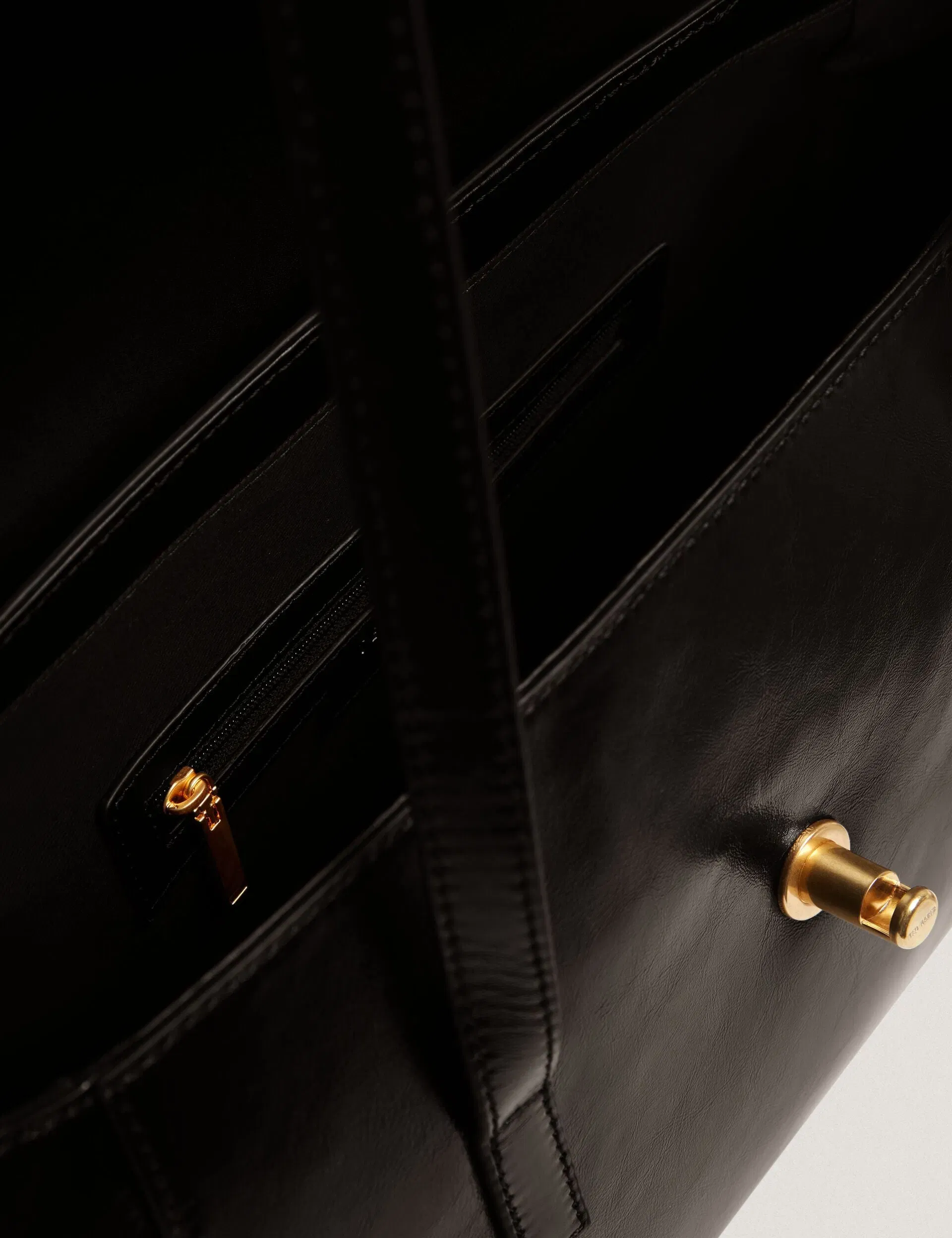 Ted Baker Kkamy Twist Lock Crinkled Leather Baguette Bag Black Women's