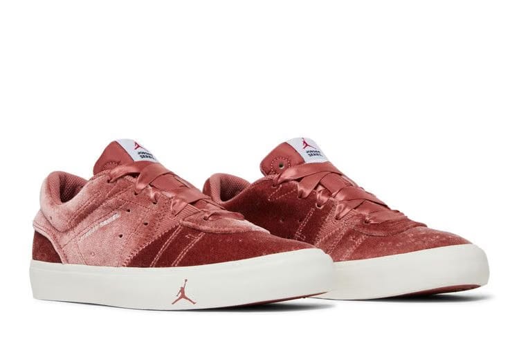 Wmns Jordan Series Es Se Canyon PinkUniversity RedOff WhiteWhite
