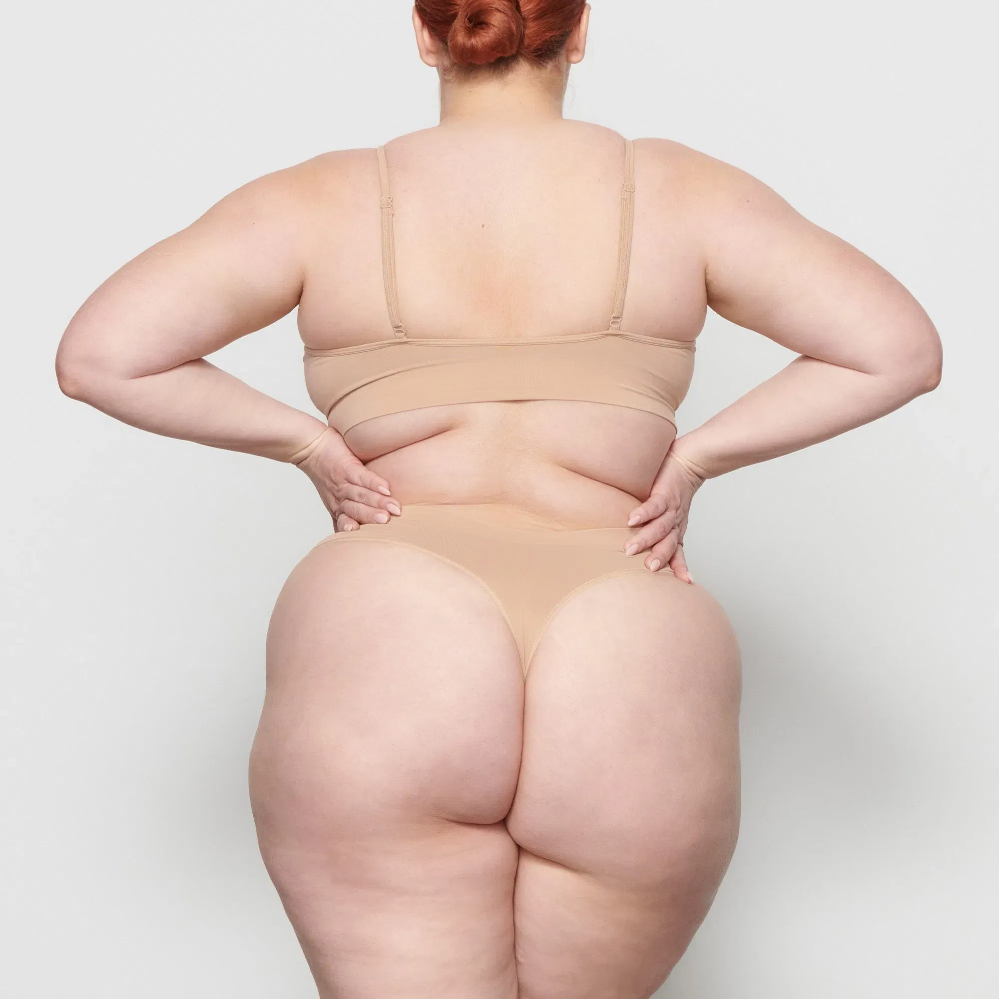 Soft Smoothing Seamless Thong