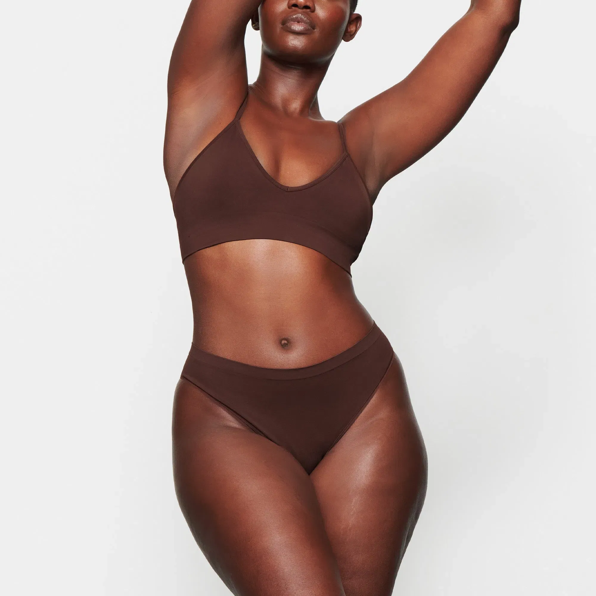 Soft Smoothing Seamless Thong