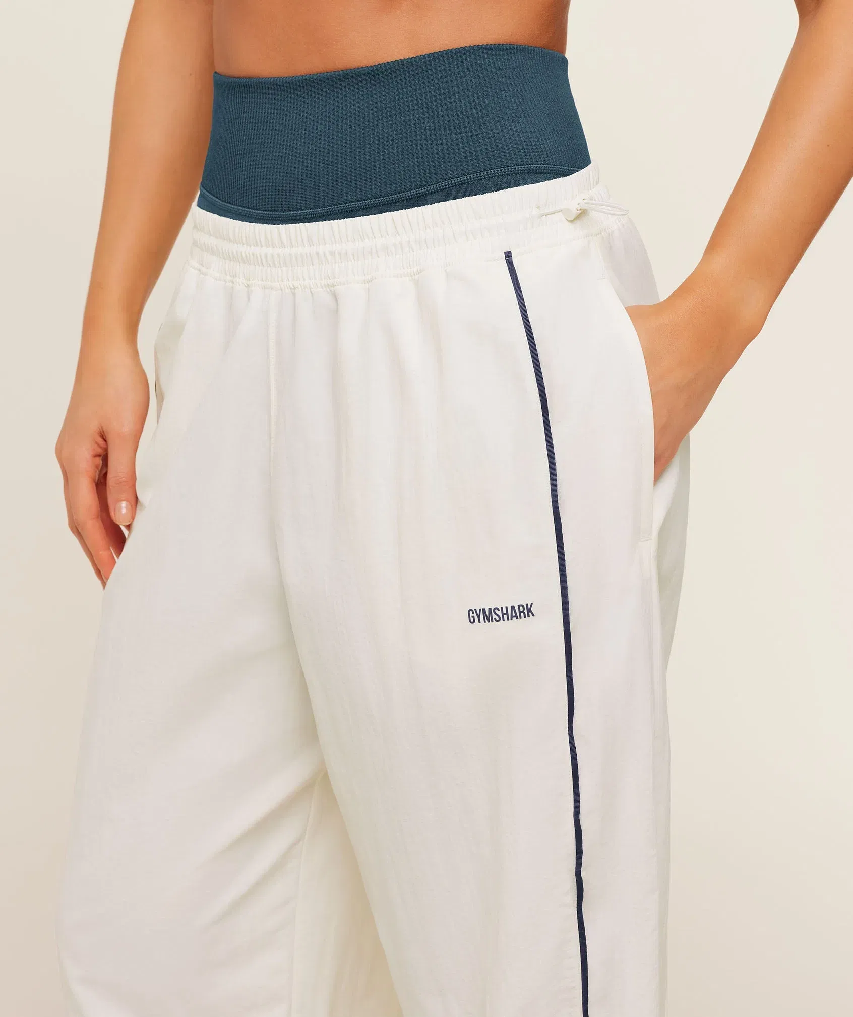 Women's Gymshark To From Pants Cherry Purple
