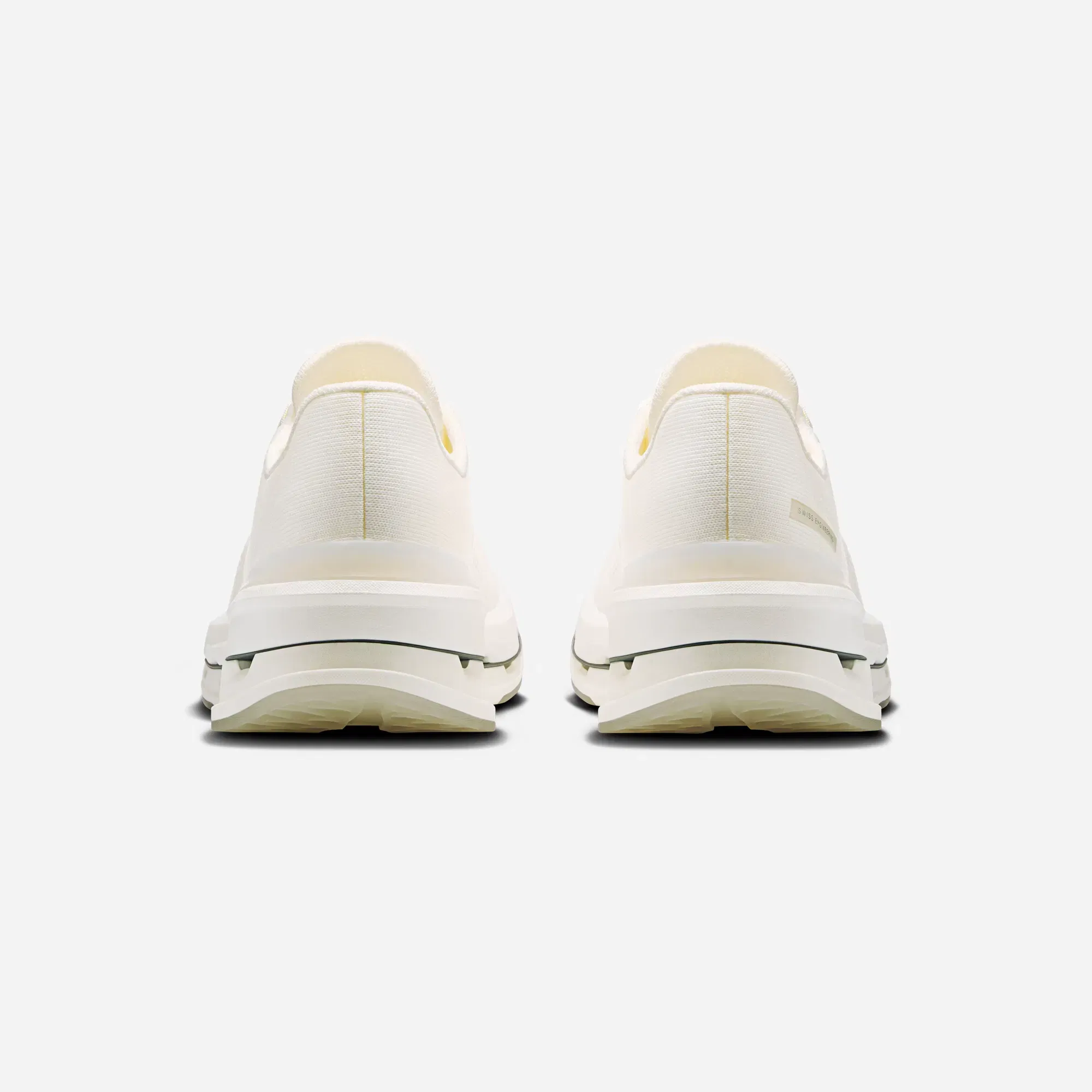 ON Running Cloudrise Cyclon 1.1 Undyed WMNS