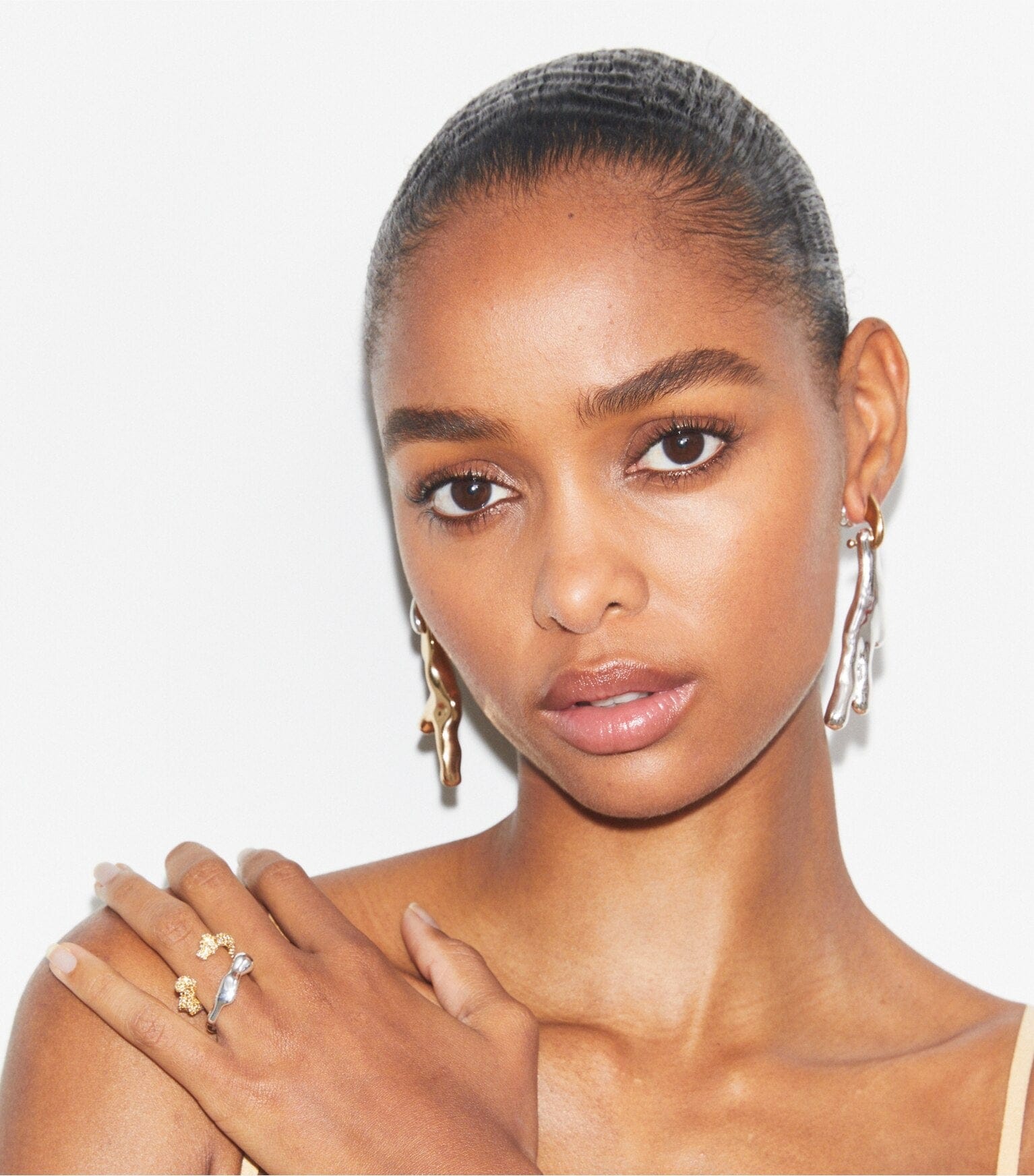 Curiosity Coral Ring Set