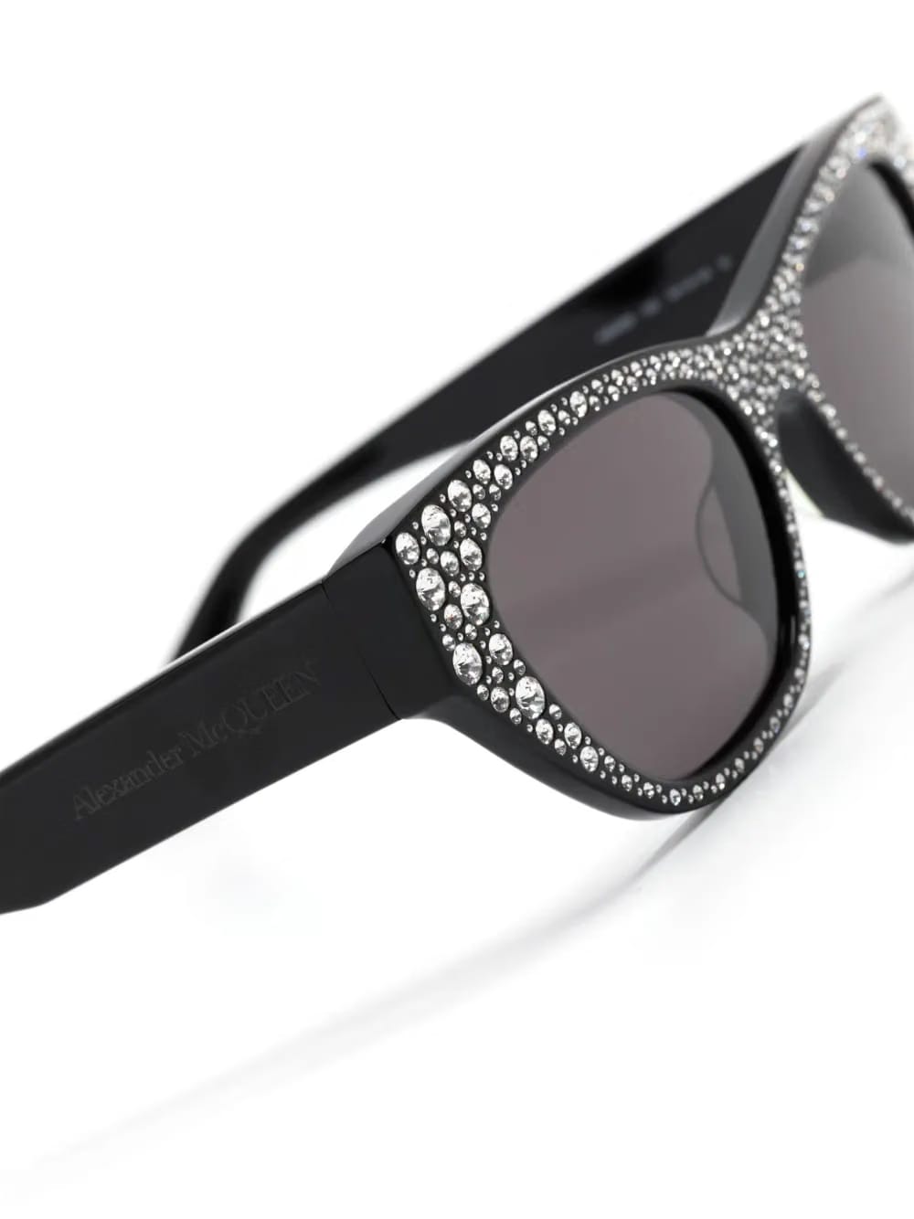 rhinestone-embellished cat-eye sunglasses
