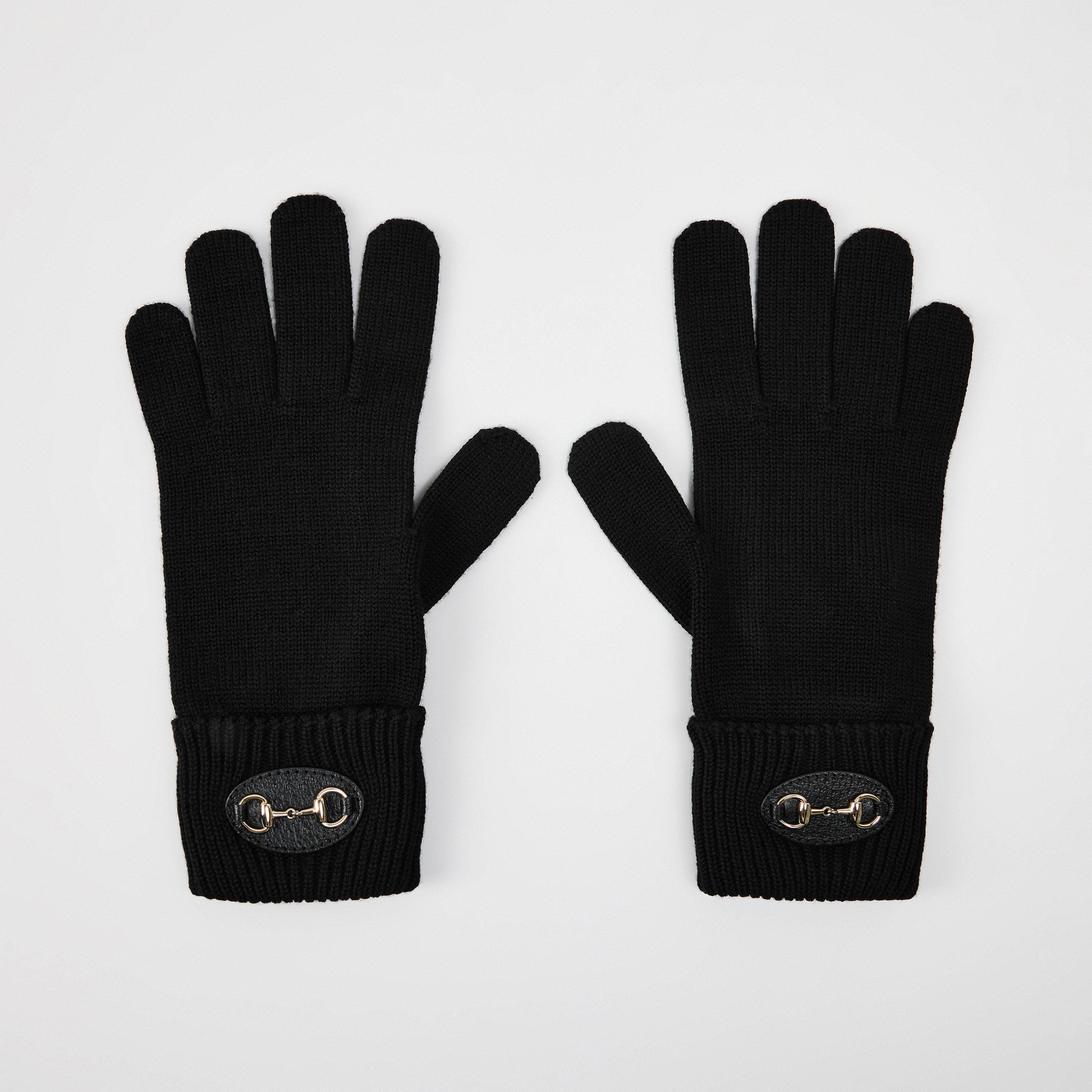 Knitted Gloves