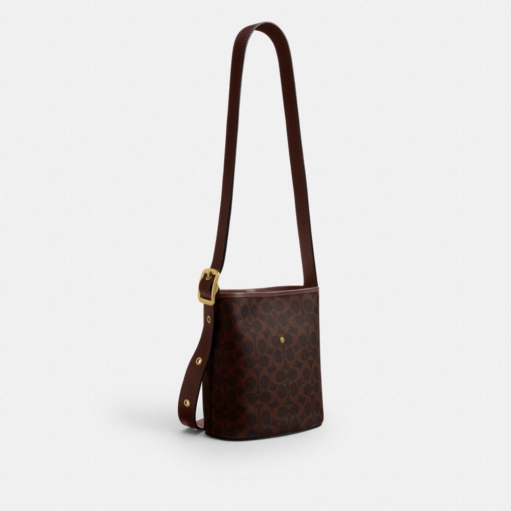 Bleecker Bucket Bag 21 In Signature Canvas