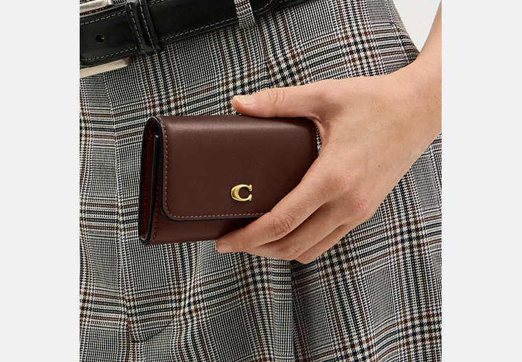 Essential Flap Card Case