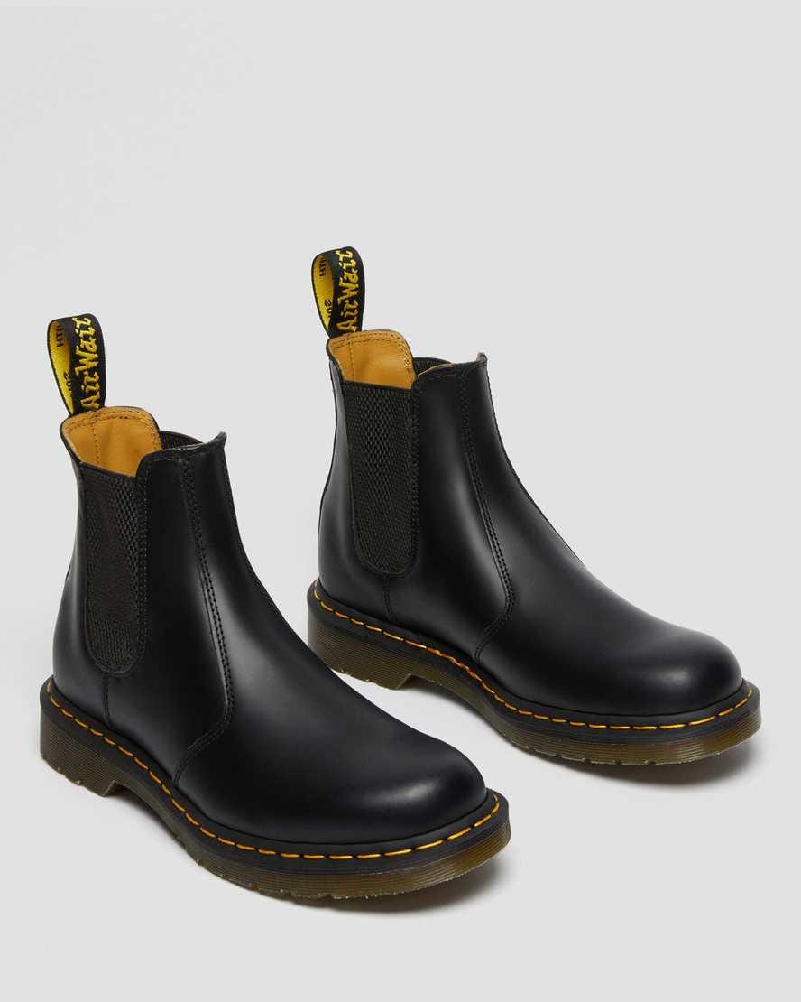 2976 Yellow Stitch Smooth Leather Chelsea Boots — Black