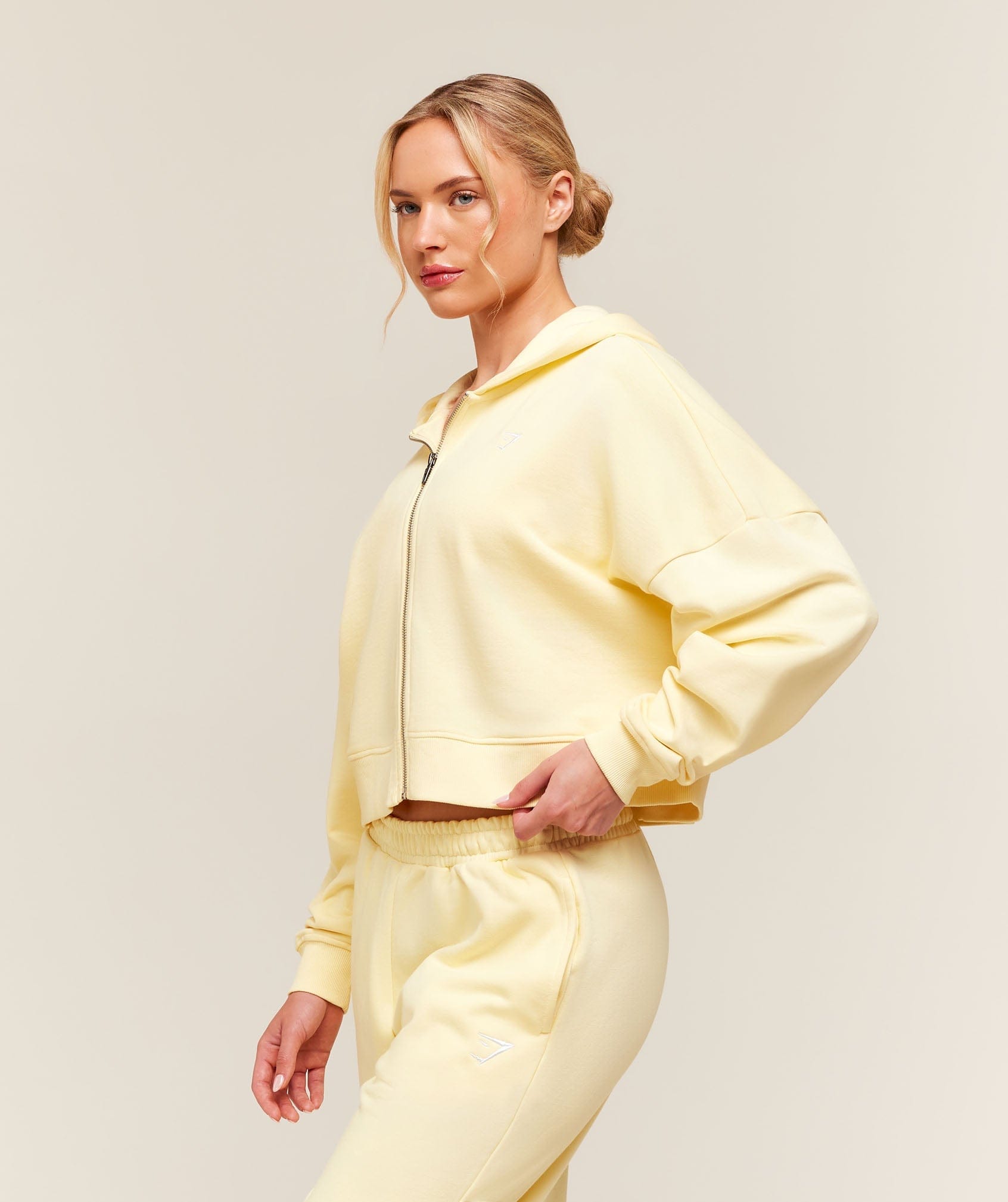 Women's Gymshark Training Oversized Boxy Zip Through Hoodie Butter Yellow