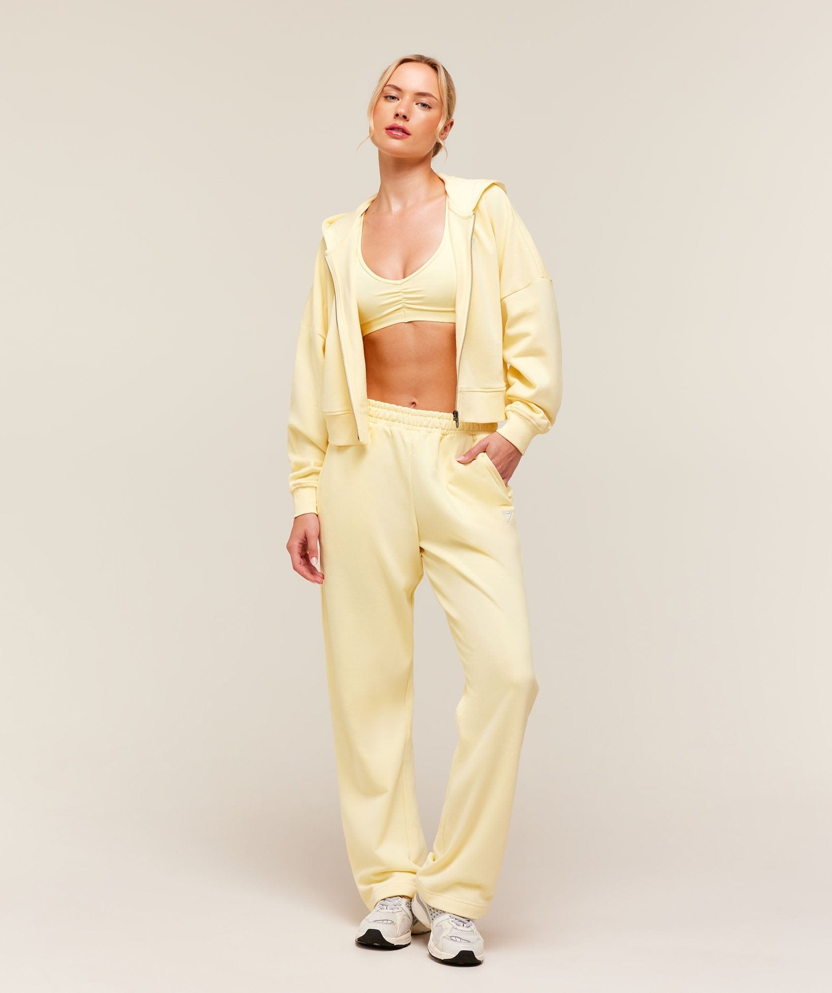 Women's Gymshark Training Oversized Boxy Zip Through Hoodie Butter Yellow