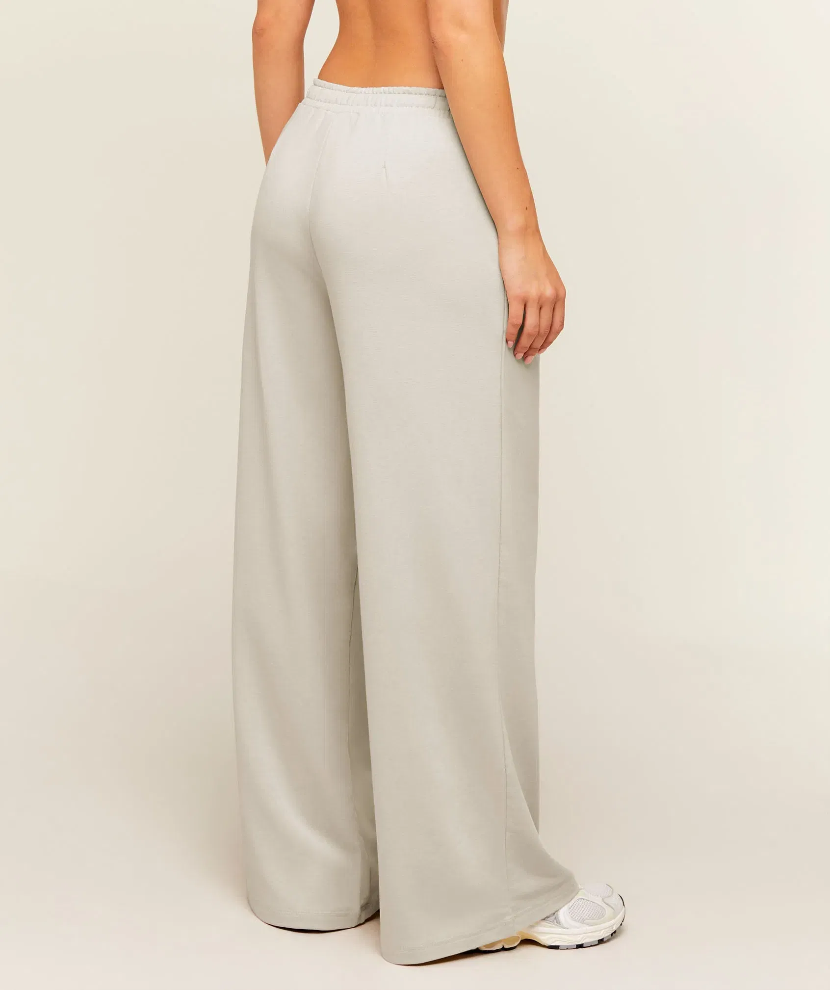 Women's Gymshark Lightweight Wide Leg Pants Regular Black