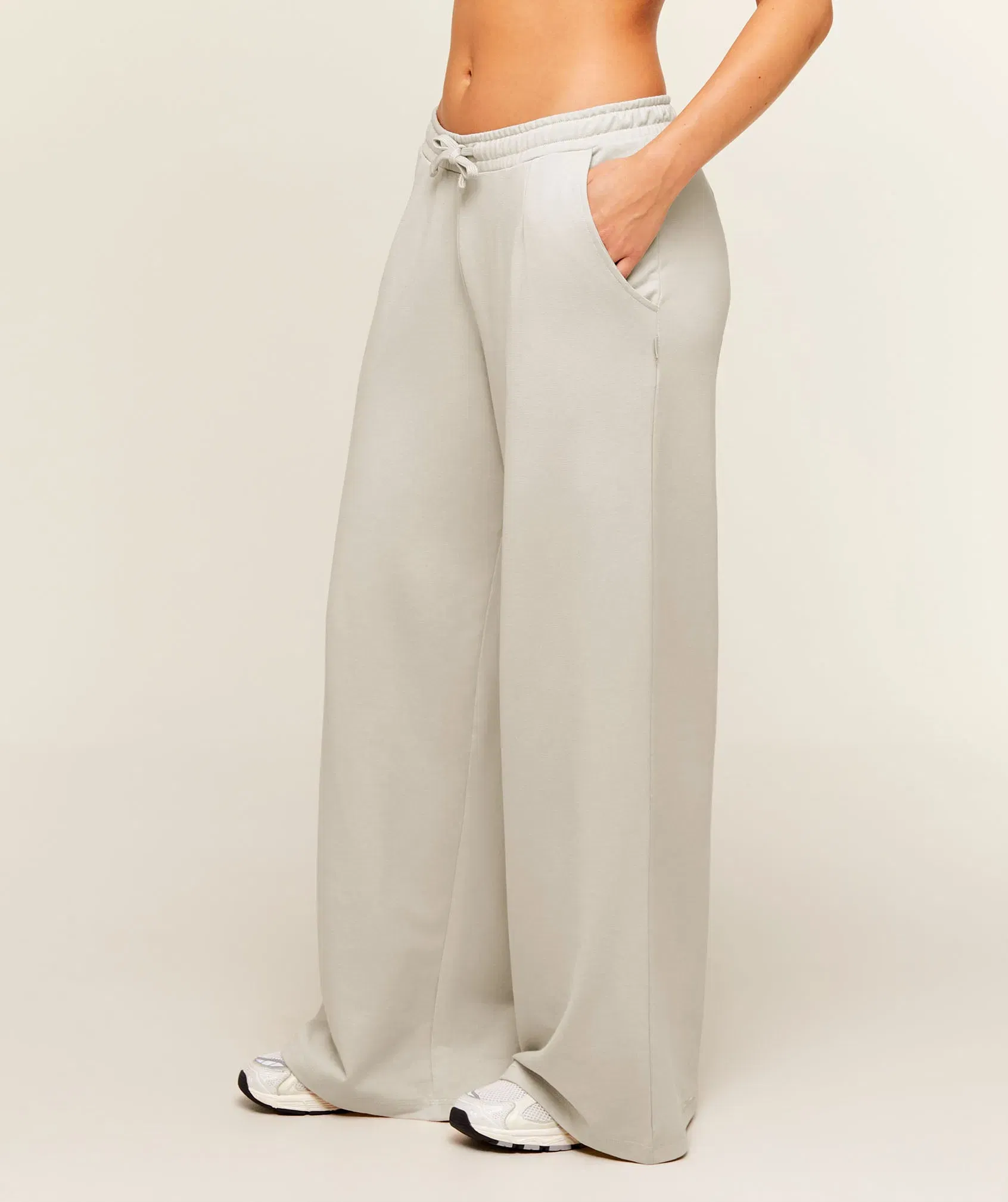 Women's Gymshark Lightweight Wide Leg Pants Regular Black