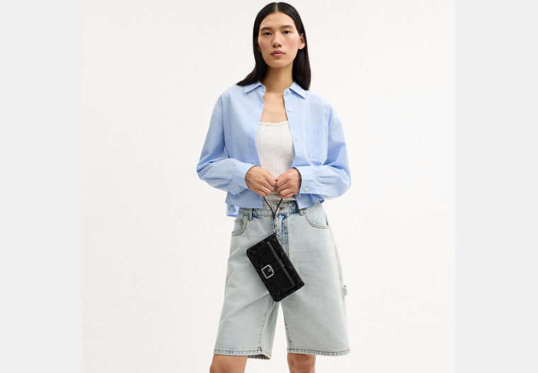 Ashton Wristlet In Signature Denim