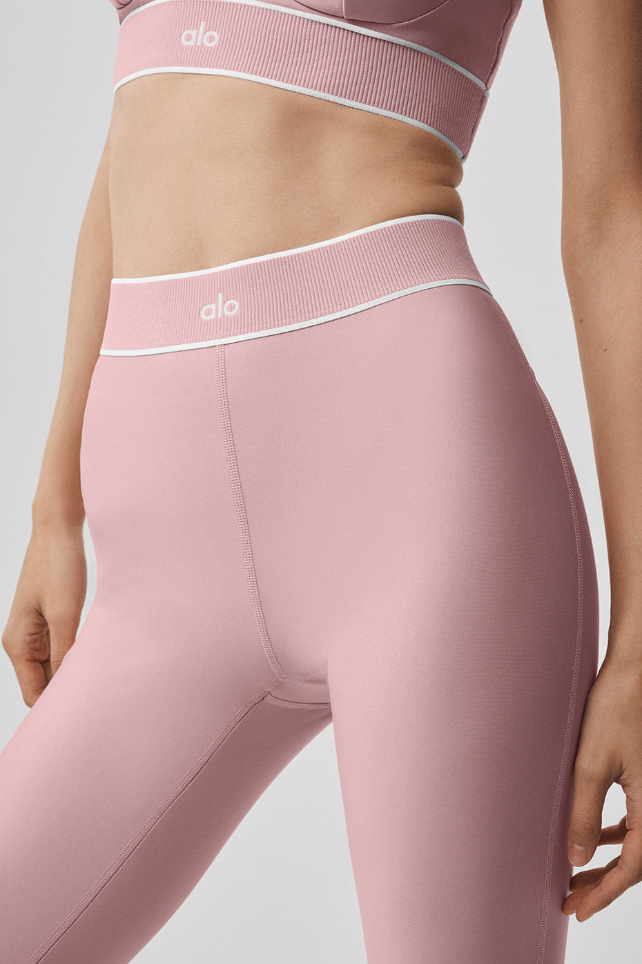 Airlift High-Waist Alignment Legging