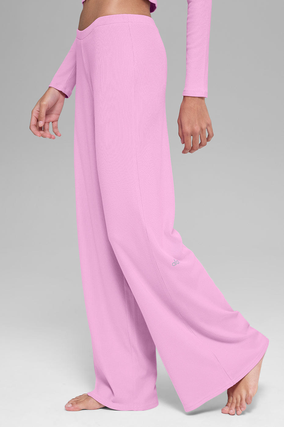 Mid-Rise Dreamlight Straight Pant