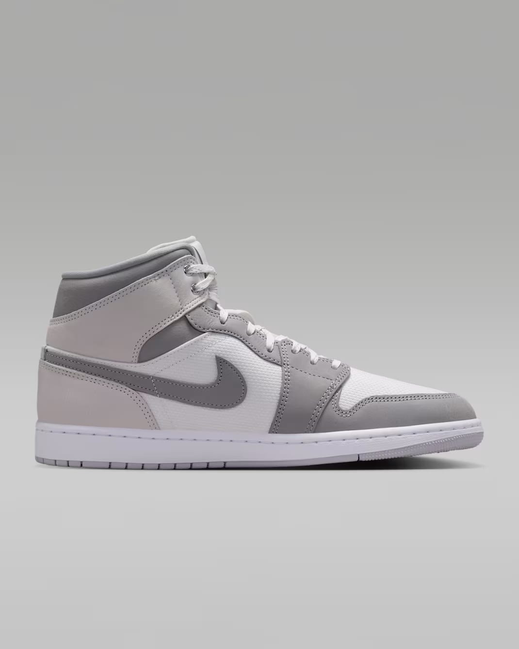 Air Jordan1 Mid SE White Phantom Sail Light Smoke Grey