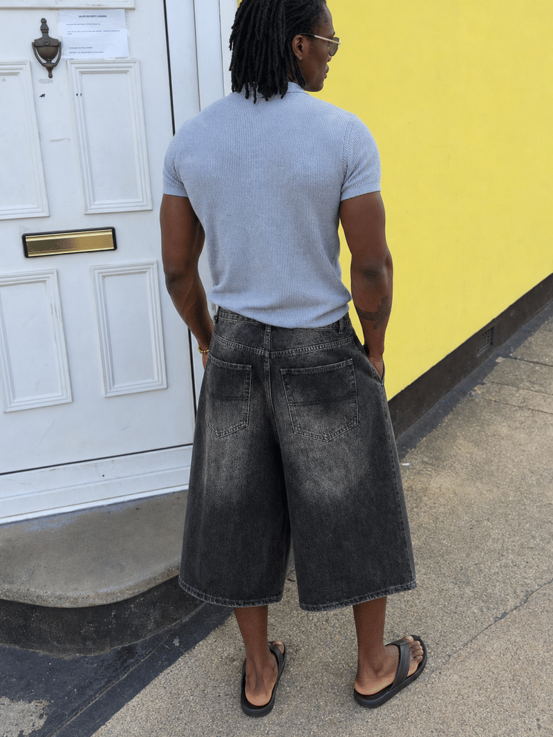 24 Songs Cult Jorts in Black