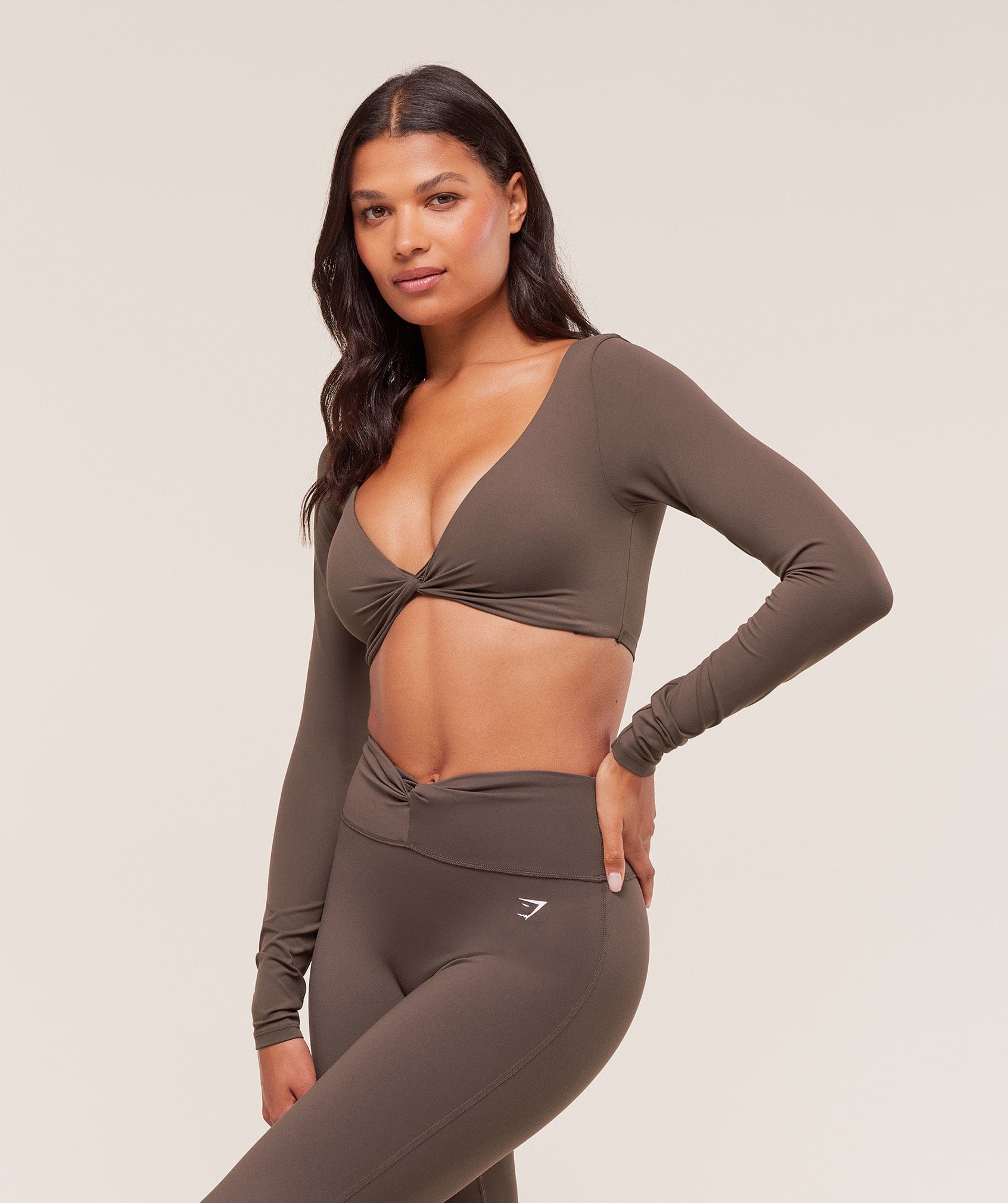 Gymshark Twist Front Long Sleeve Crop Top - Walnut Brown