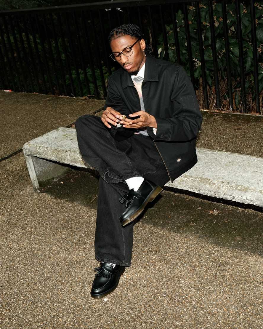 Adrian Smooth — Black