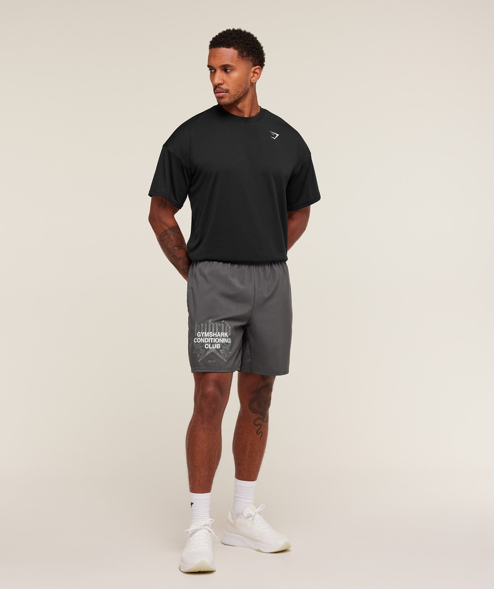 Gymshark Hybrid Graphic 7" Shorts - Onyx Grey