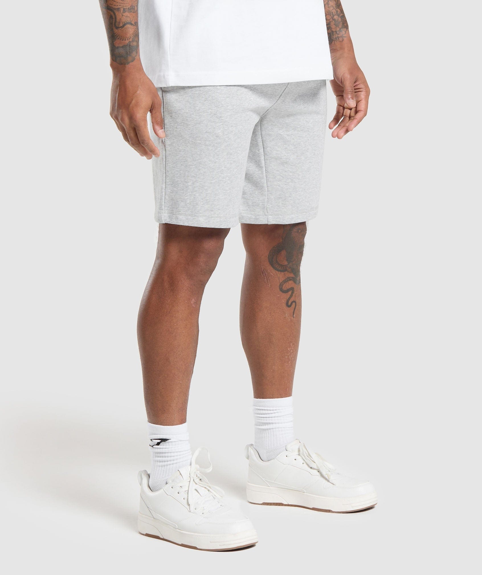 Gymshark Crest 9" Shorts - Light Grey Marl