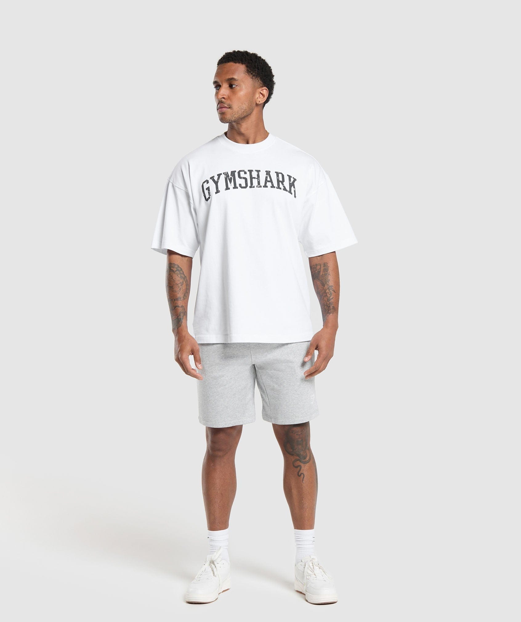Gymshark Crest 9" Shorts - Light Grey Marl
