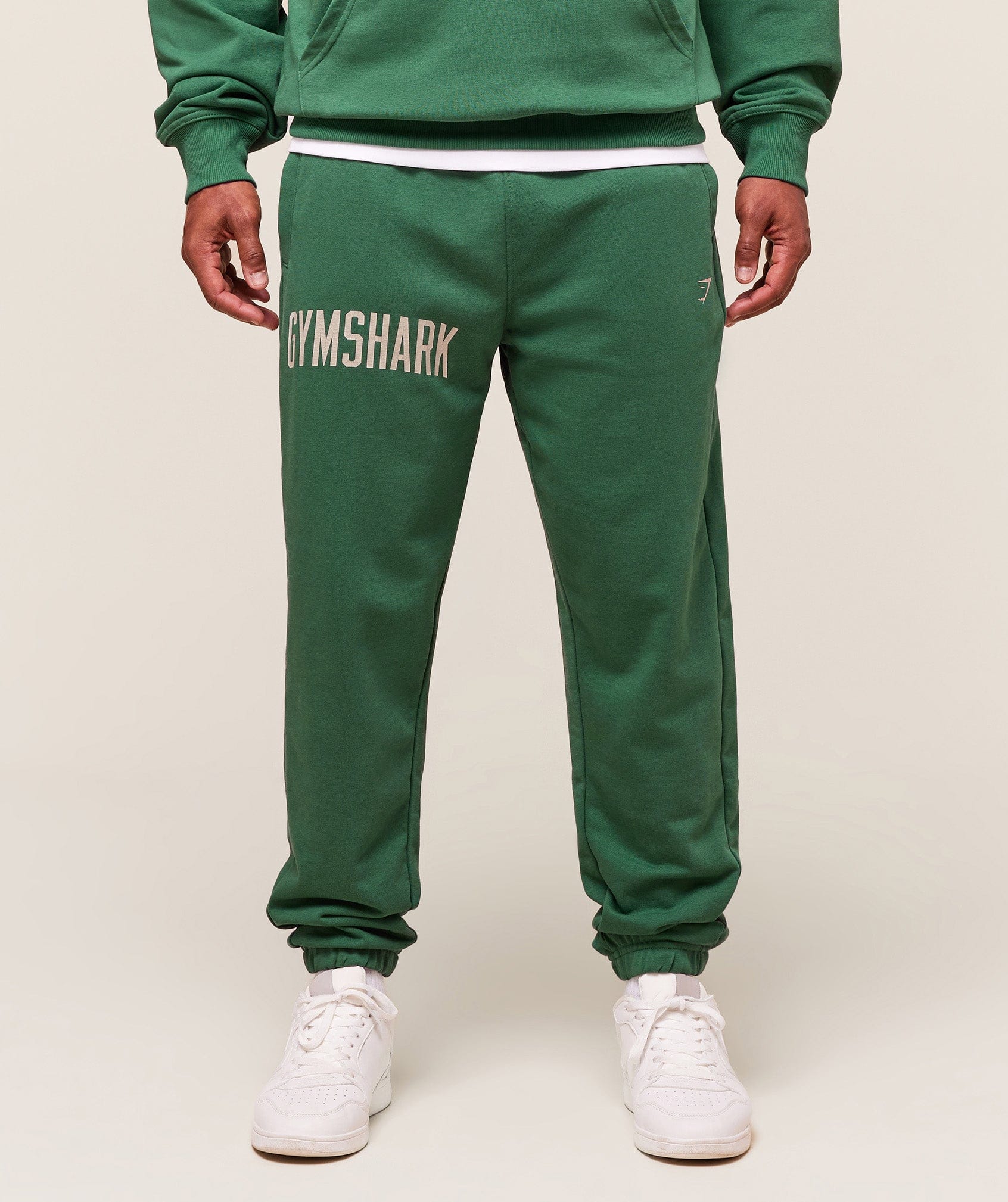 Gymshark Worn Graphic Jogger - Lift Green