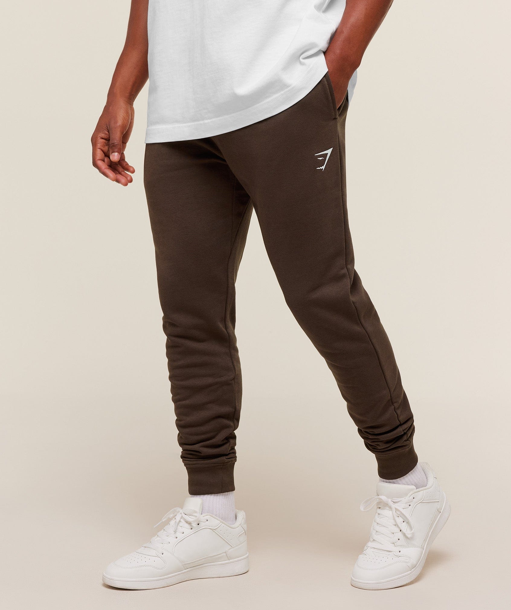 Gymshark Crest Joggers - Archive Brown