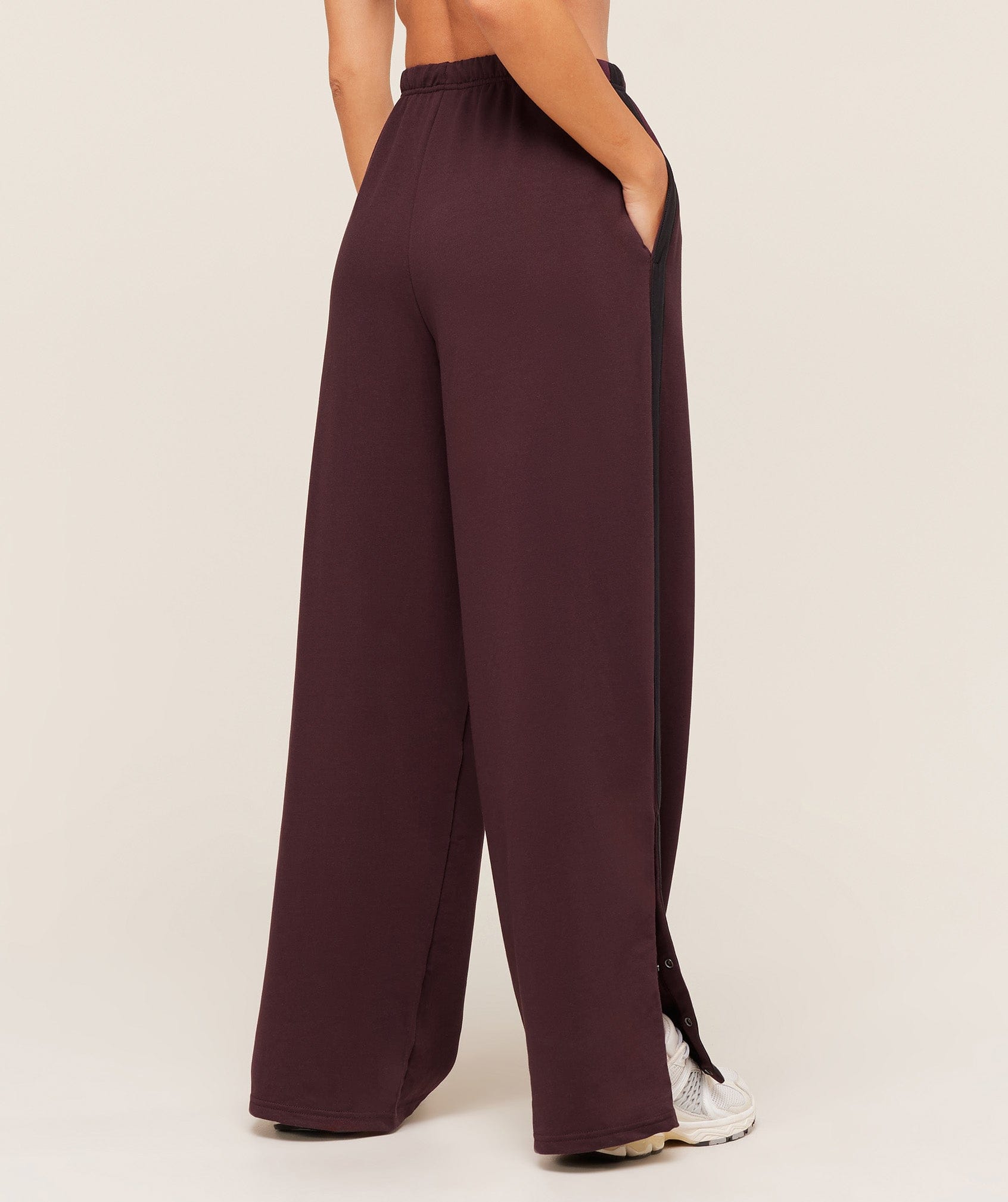 Gymshark Retro Stripe Snap Pant - Cherry Purple/Black