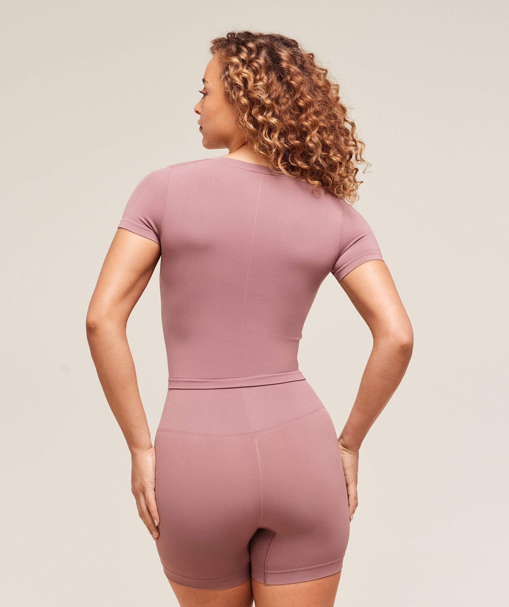 Gymshark Soft Sculpt Midi T-Shirt - Calm Pink