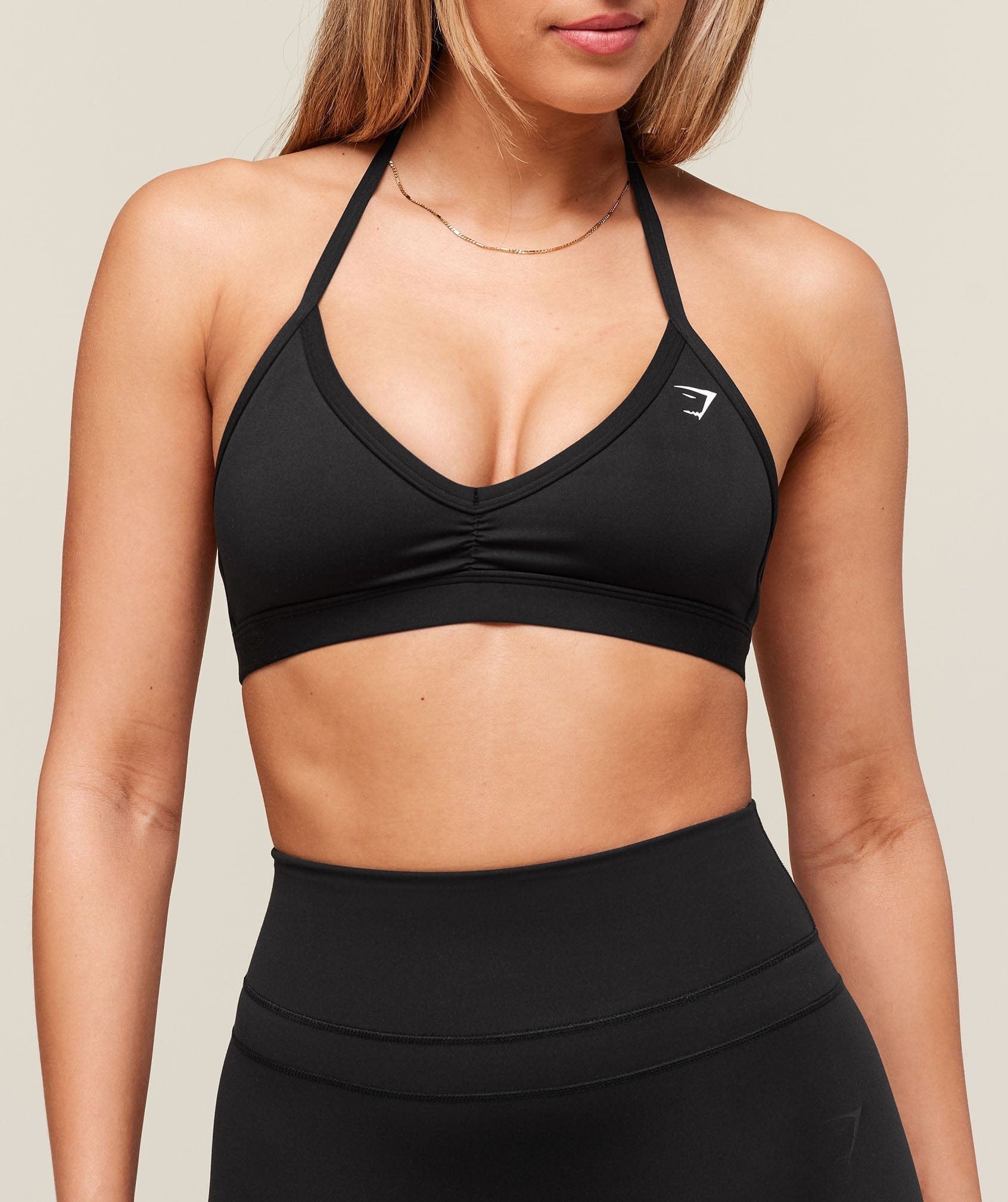 Gymshark Minimal Halterneck Sports Bra - Black