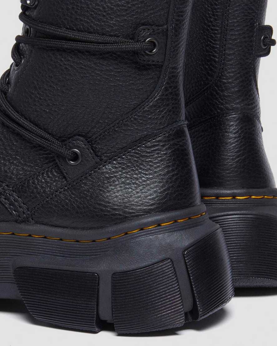 DMXL 8-eye leather boots — Black