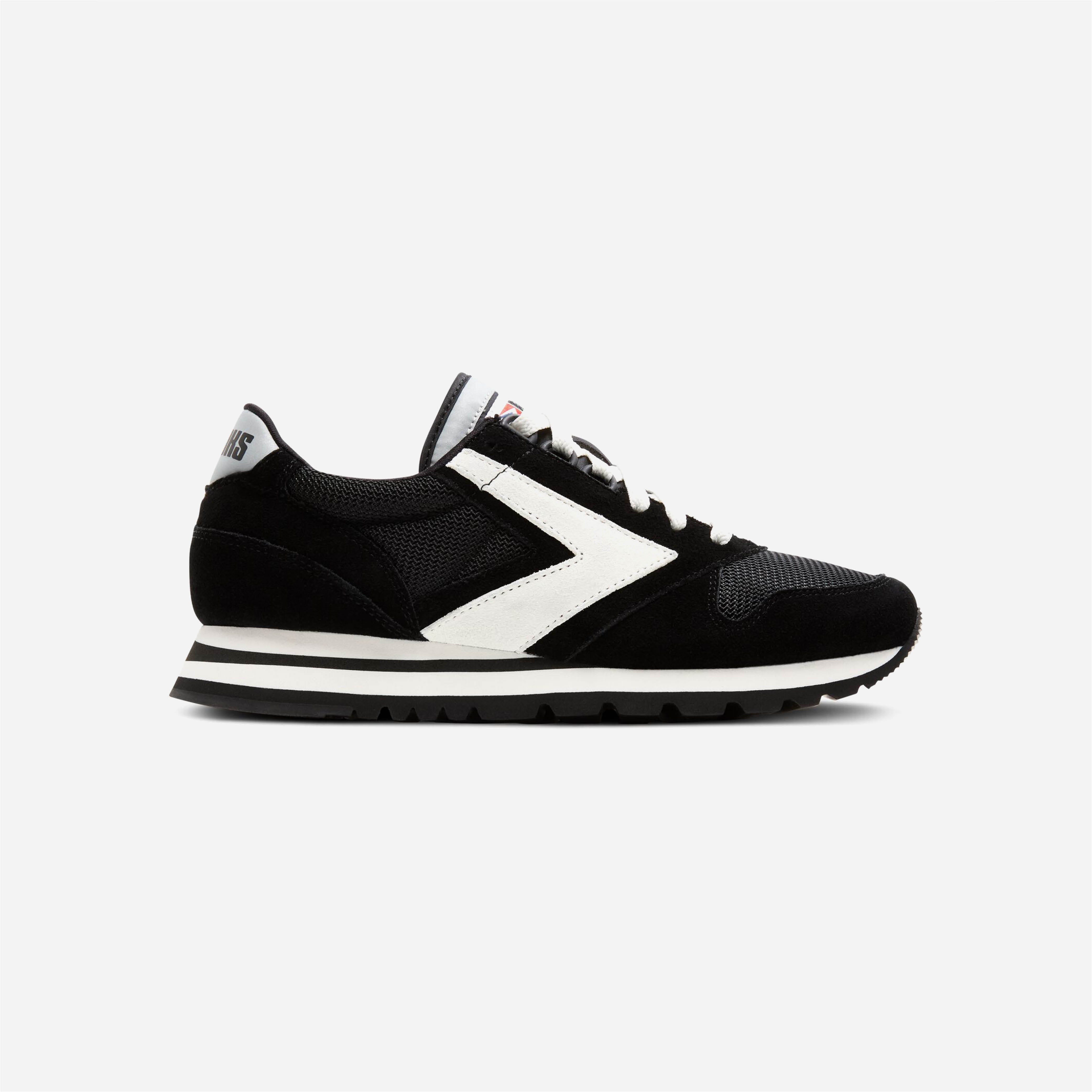 Brooks Chariot Black White