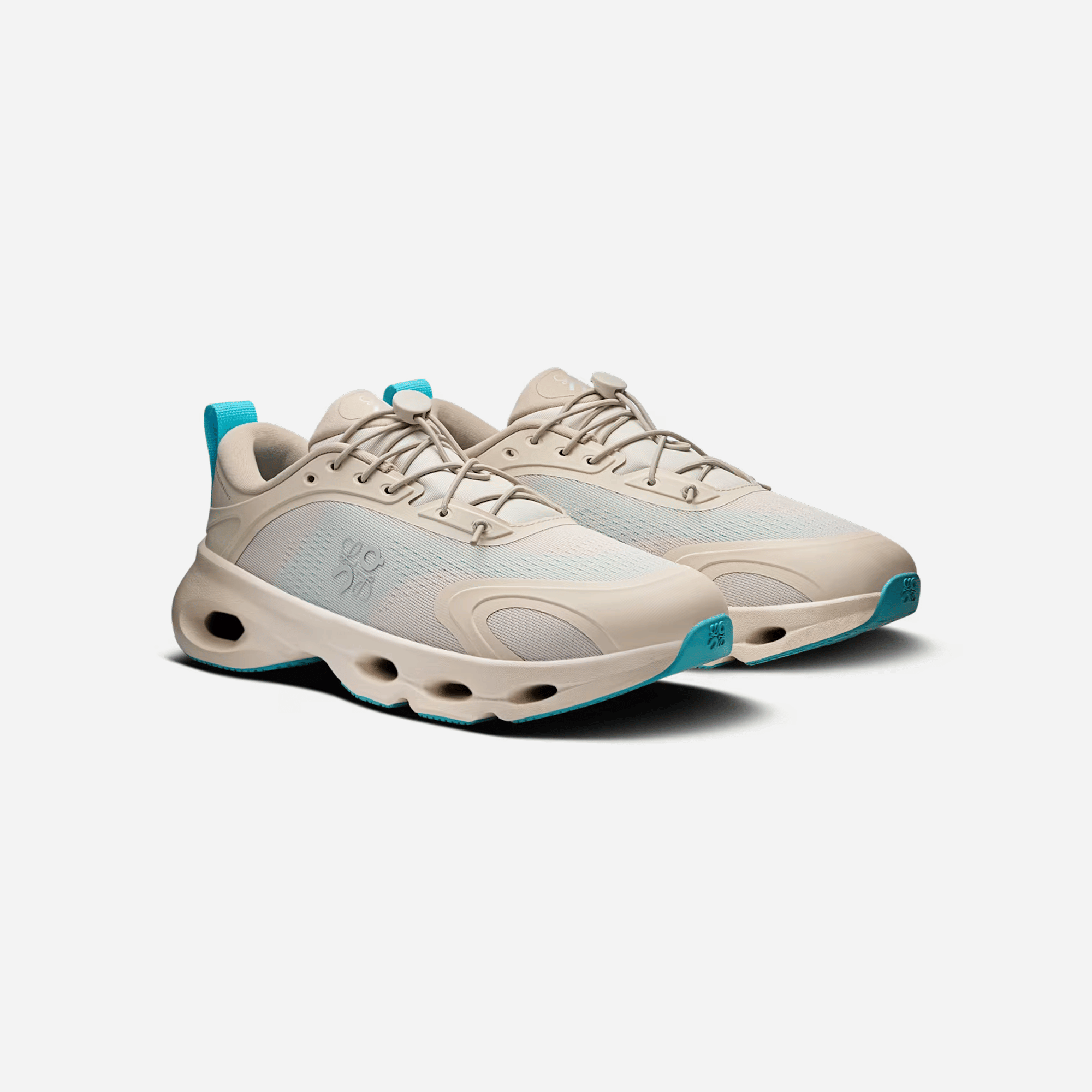 ON Running Cloudsolo LOEWE Sand Turquoise WMNS