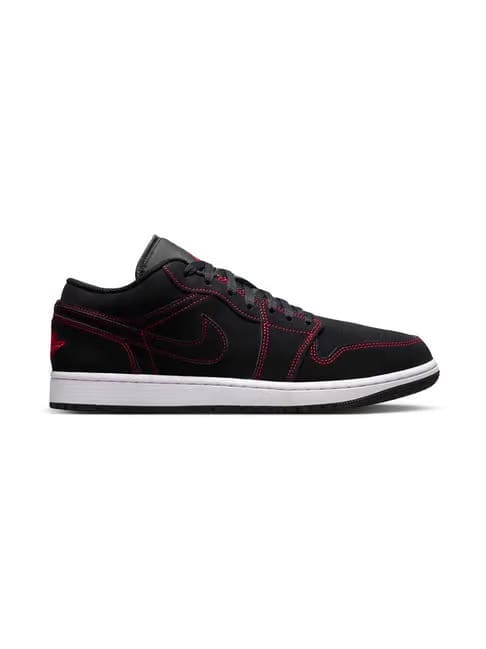 Air Jordan 1 Low "Bloodline"