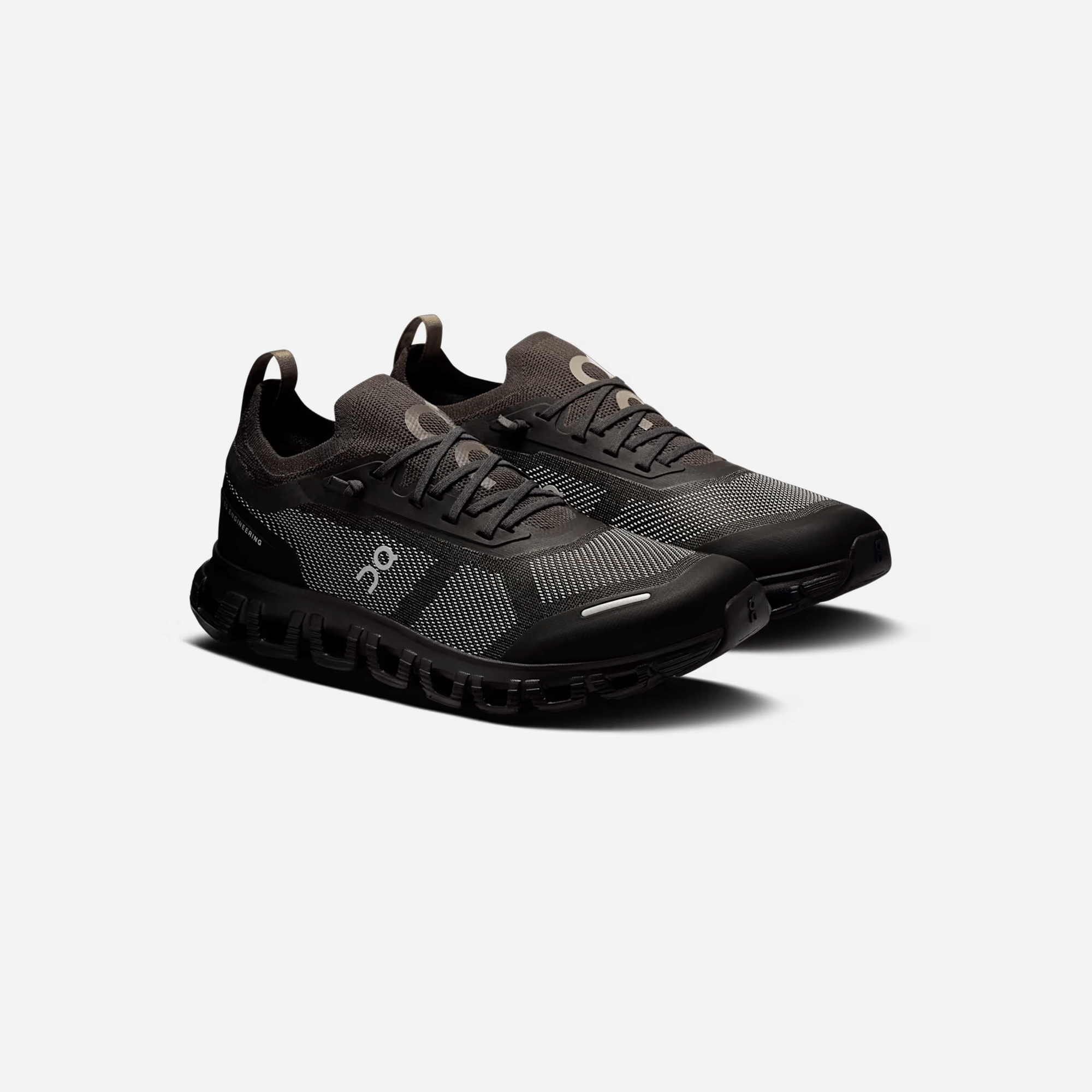 ON Running Cloud 6 Versa Black Eclipse WMNS