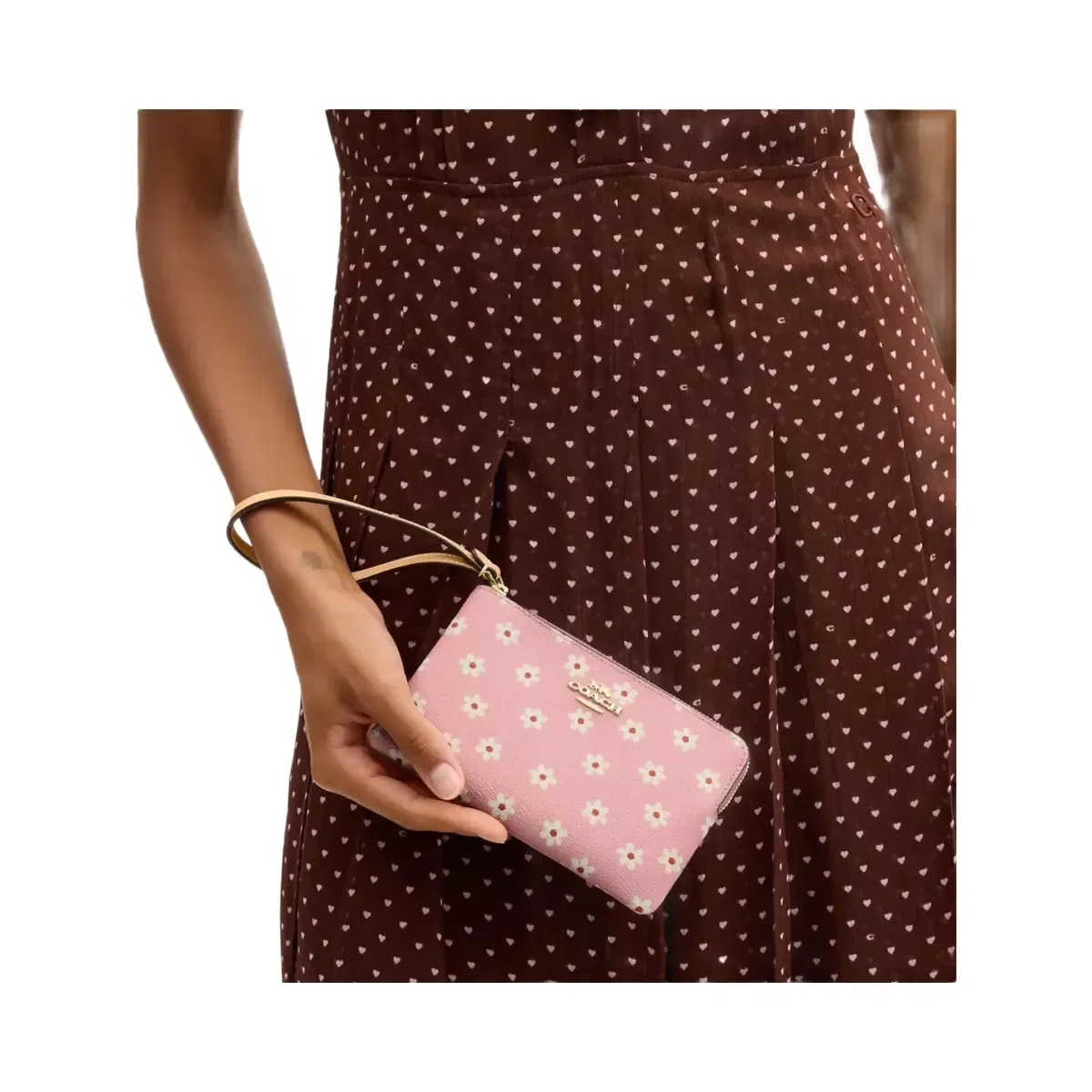 Coach Corner Zip Wristlet With Floral Print in Gold Pink Multi