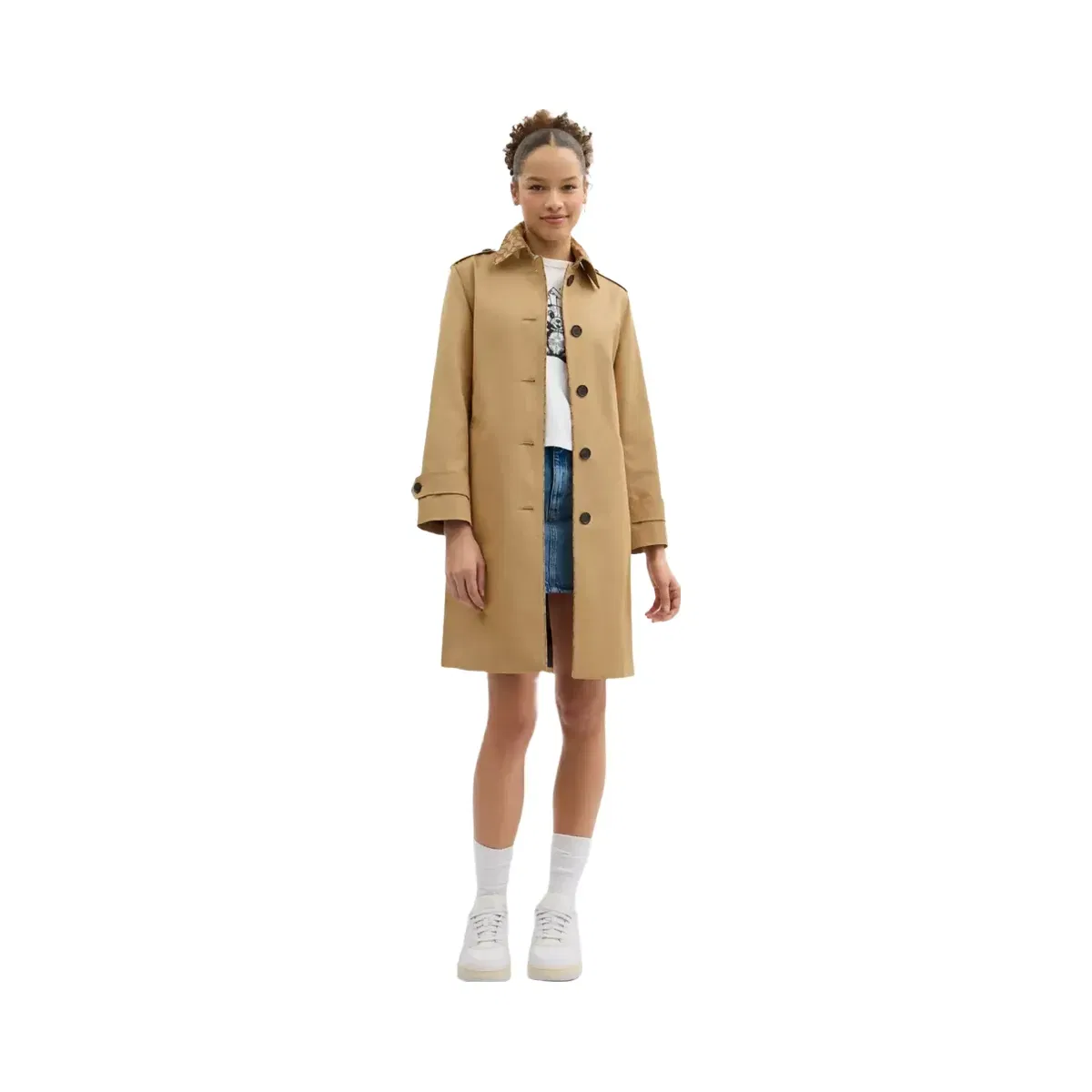Coach Trench With Signature Piping in Khaki