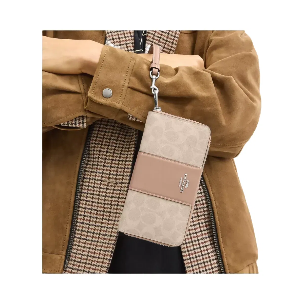 Coach Long Zip Around Wallet In Signature Canvas With Stripe in Silver Sand Taupe