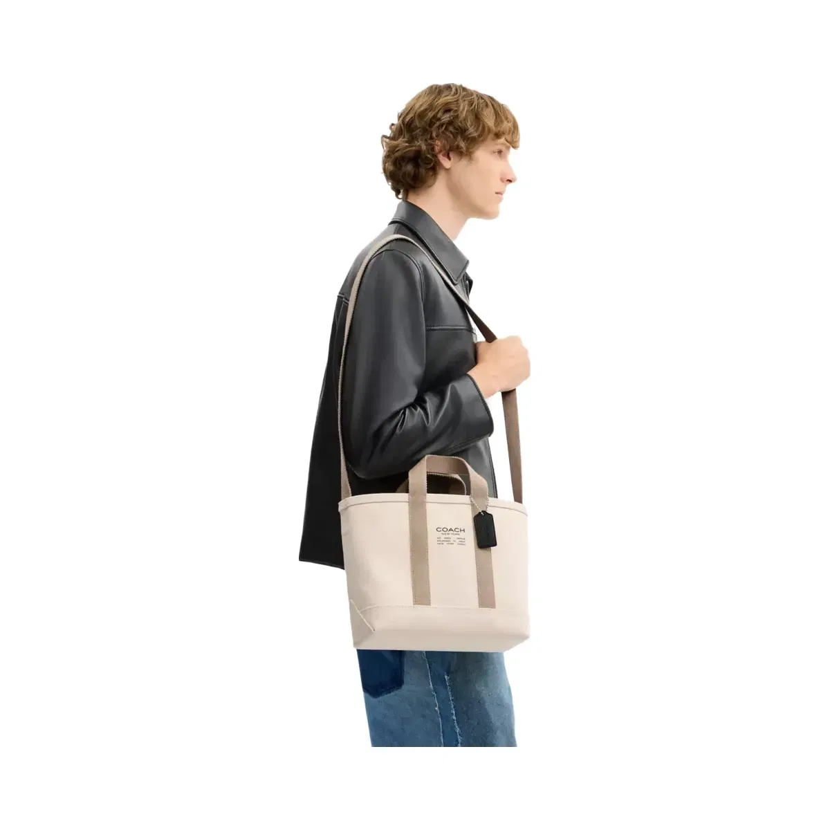 Coach Utility Tote 27 in Natural